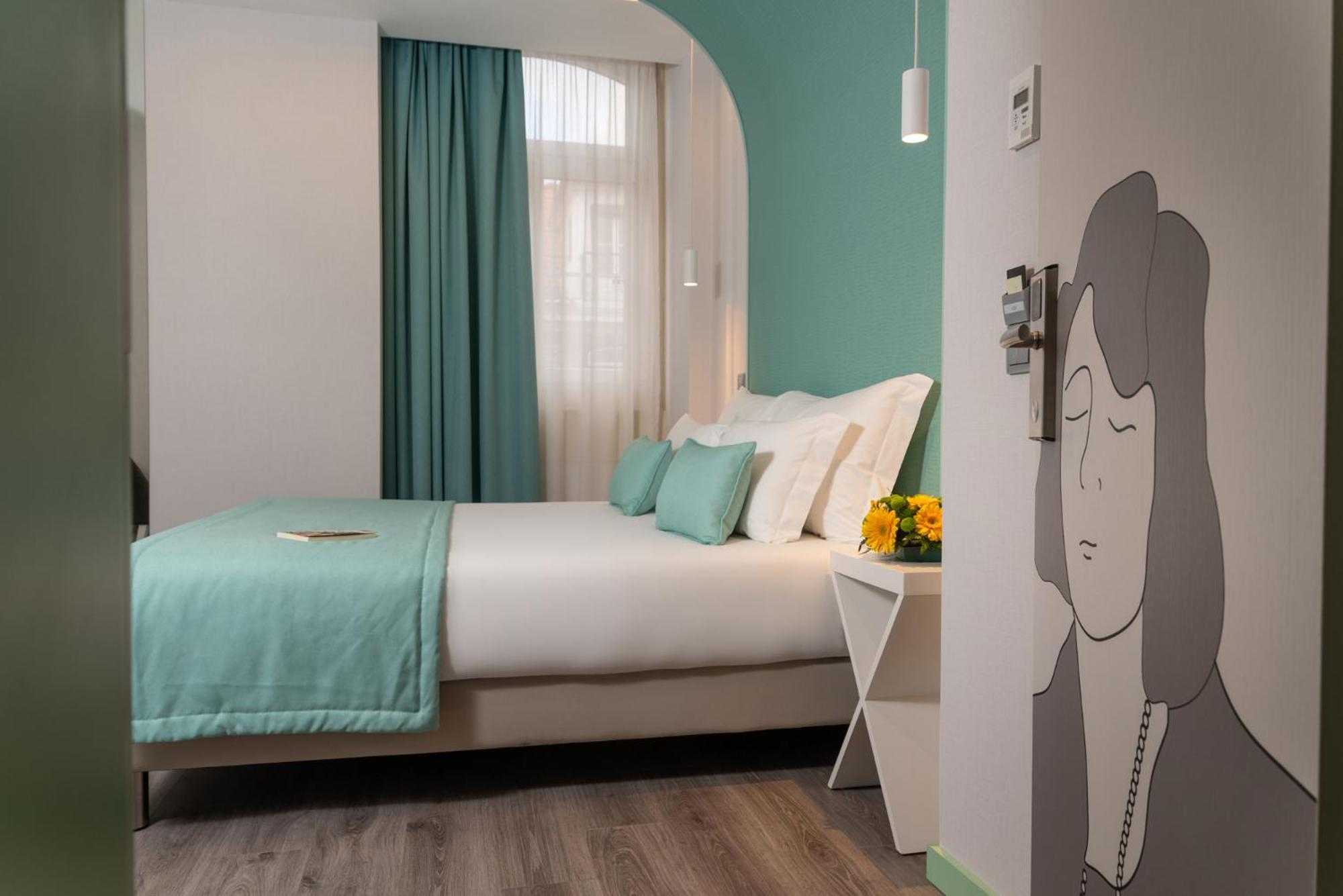 Available room