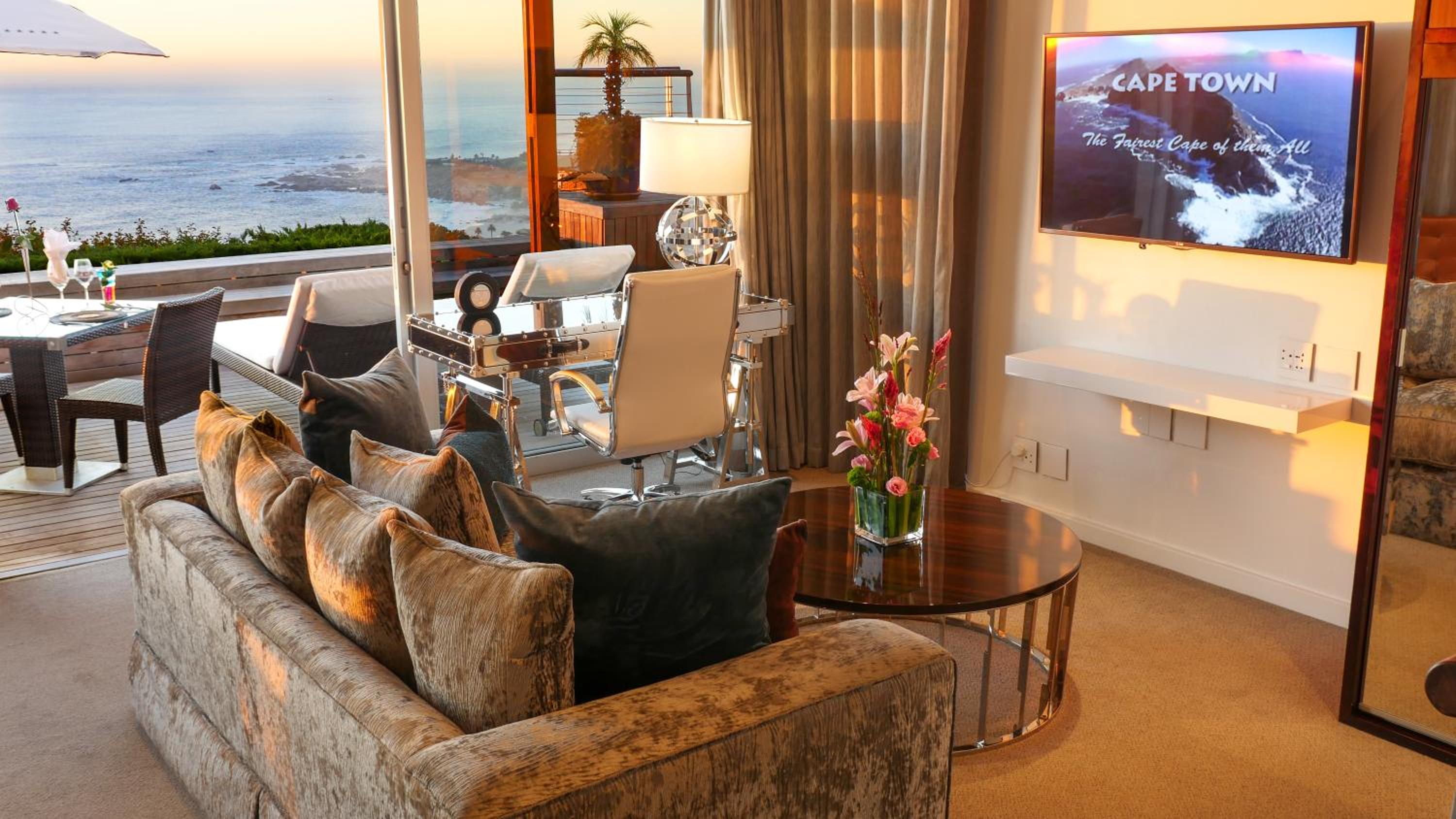 Luxury Suite with Terrace and Sea View - Royal Suite photo 1