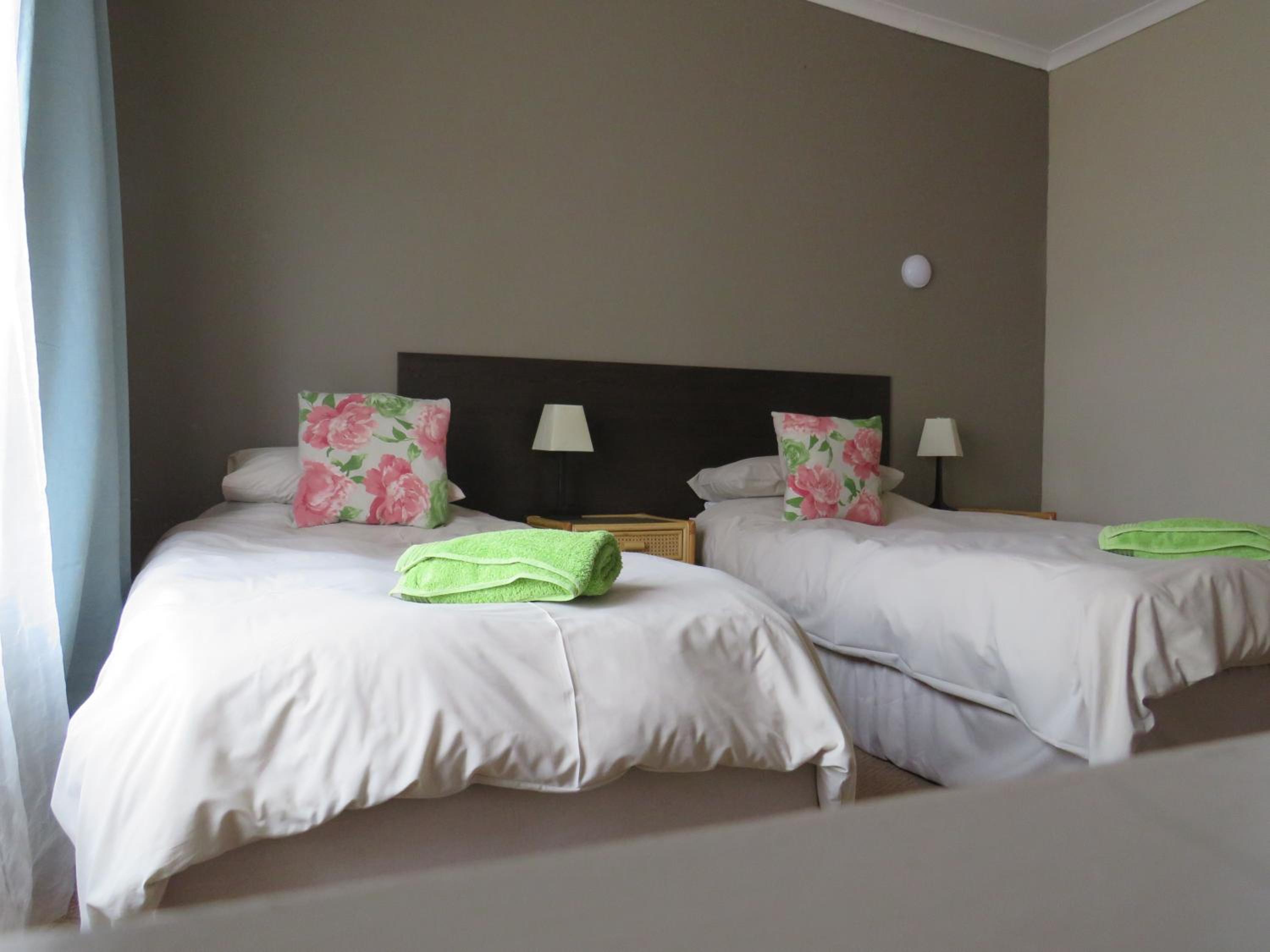 Double or Twin Room photo 3