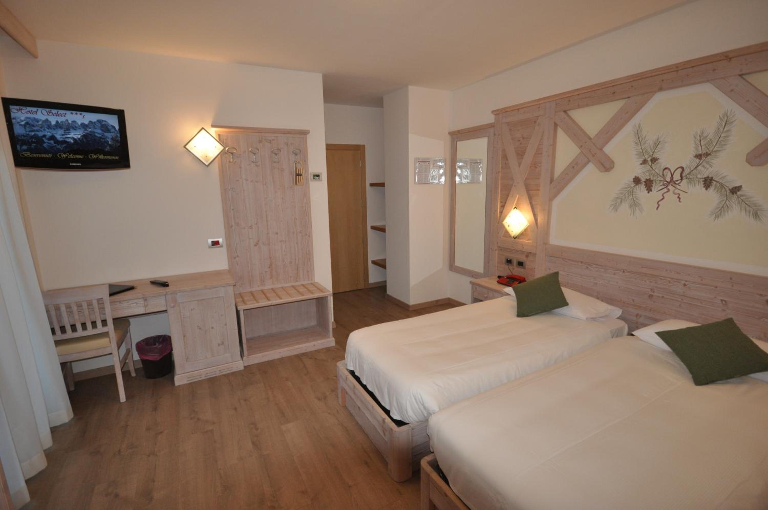 Double or Twin Room photo 3