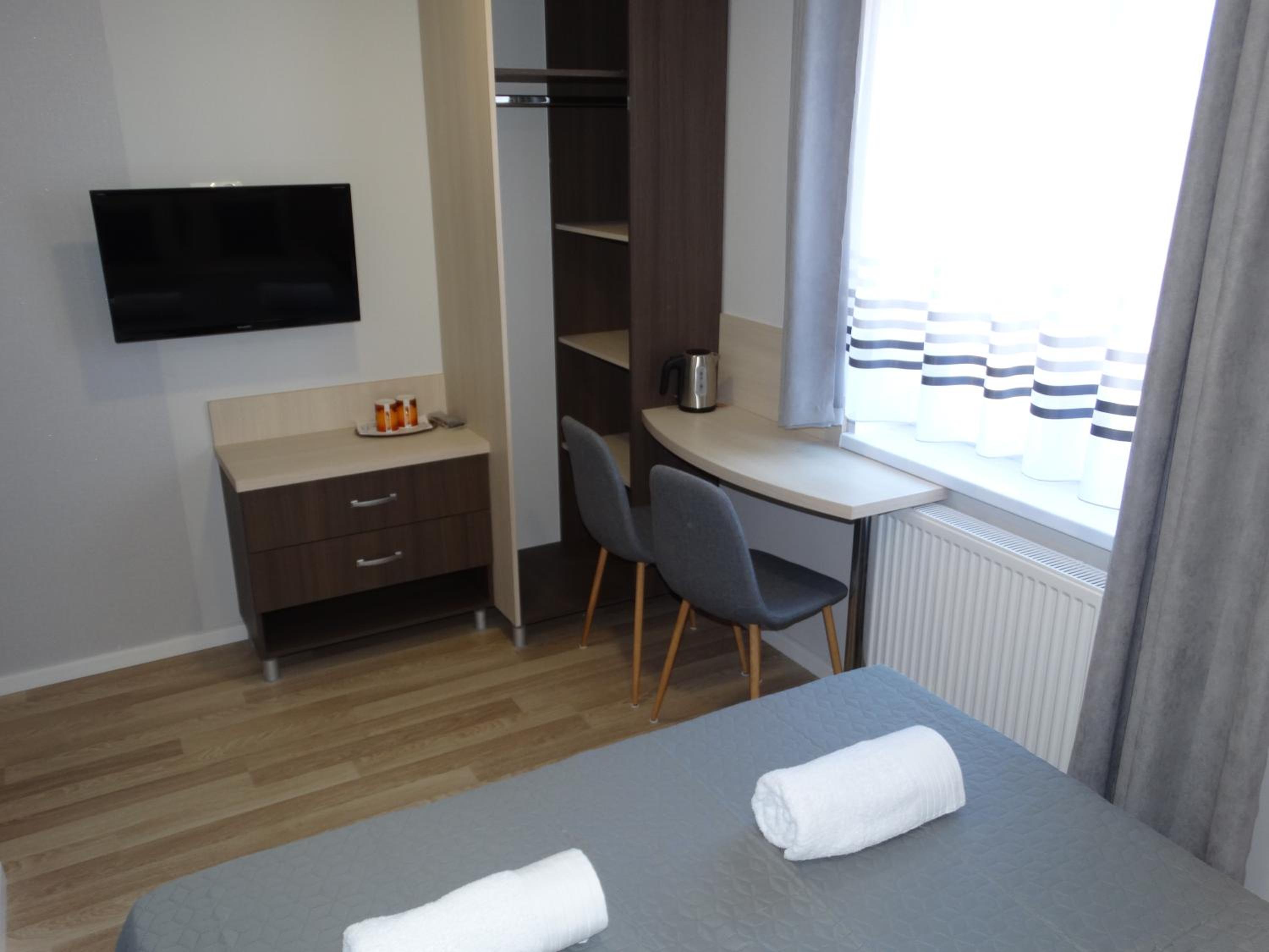 Double or Twin Room with Bathroom photo 2