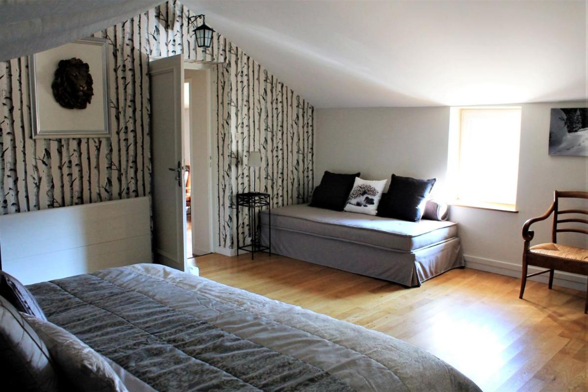 Family Room photo 3