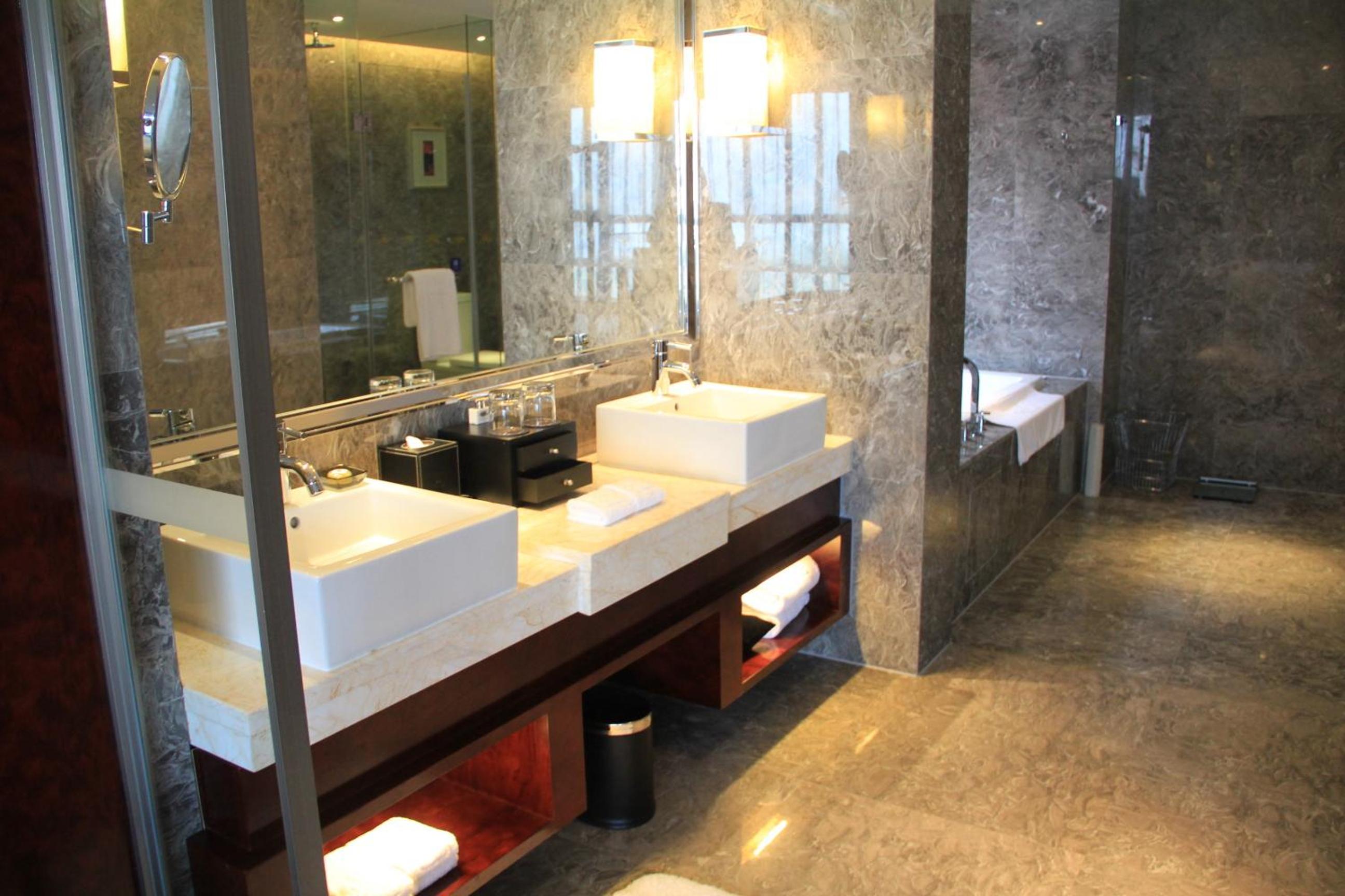 Superior Twin Room photo 2