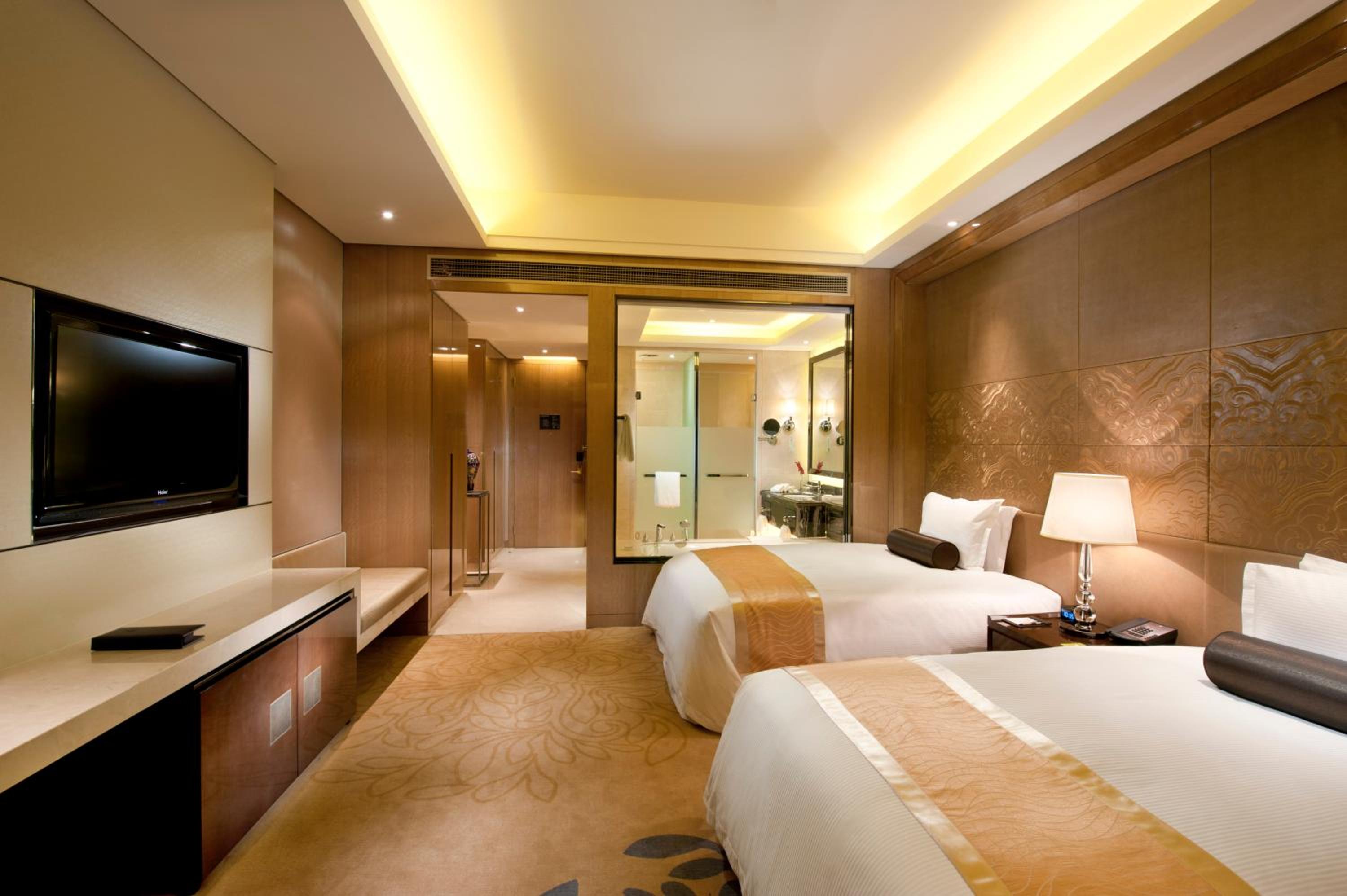 Executive Twin Room with Access to the Executive Lounge