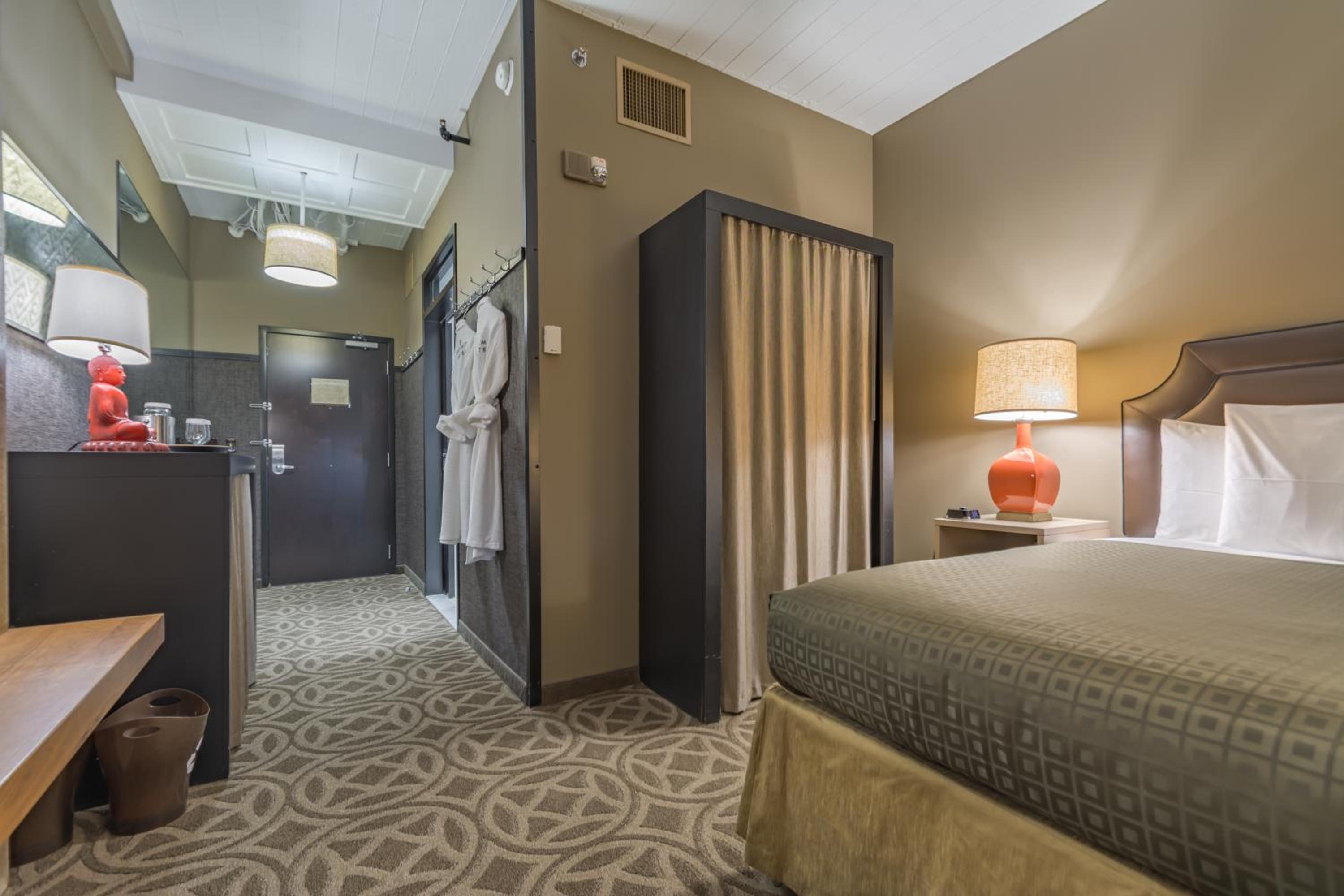 King Room - Disability Access photo 3