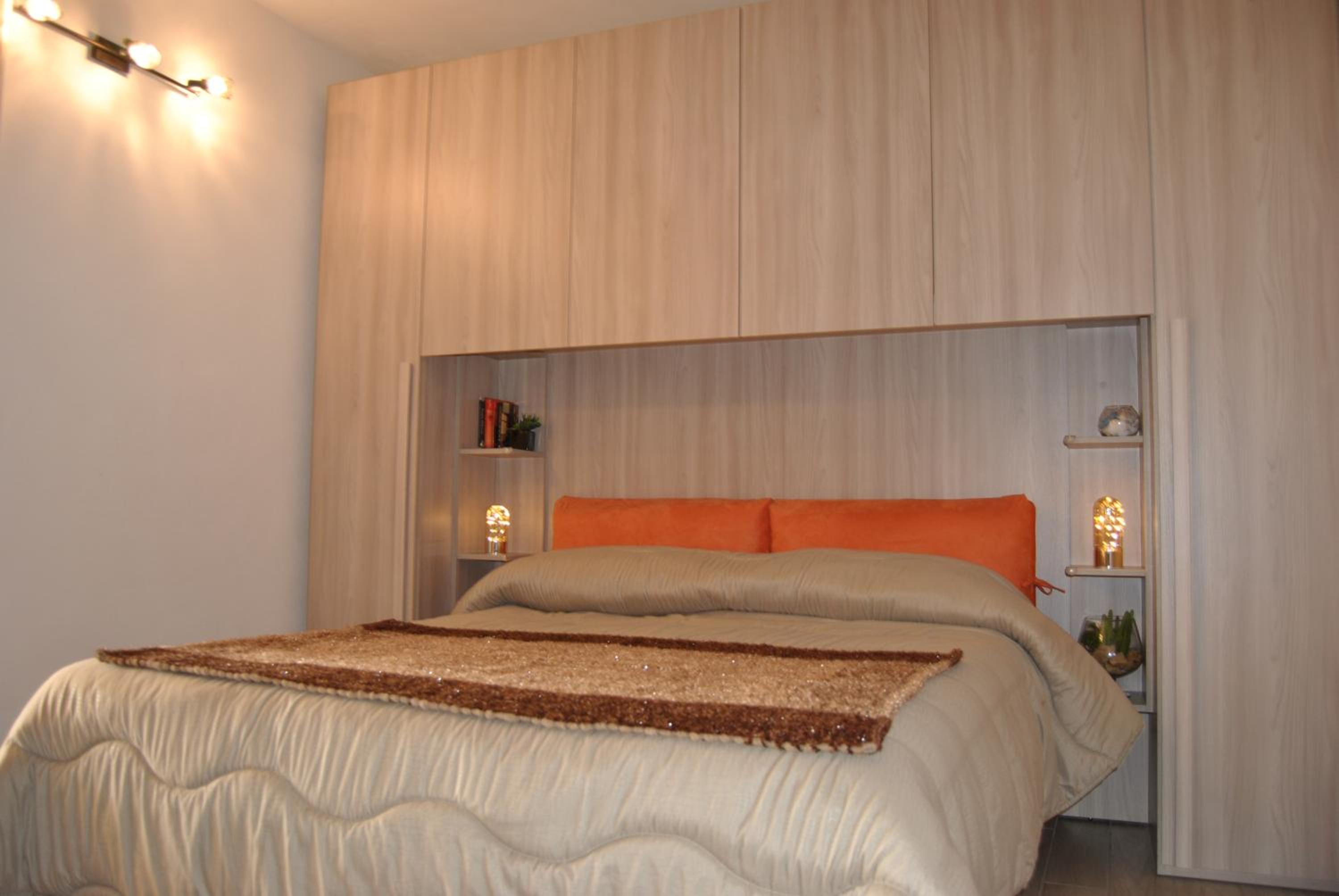 One-Bedroom Apartment with Balcony and Sea View - Photo 21