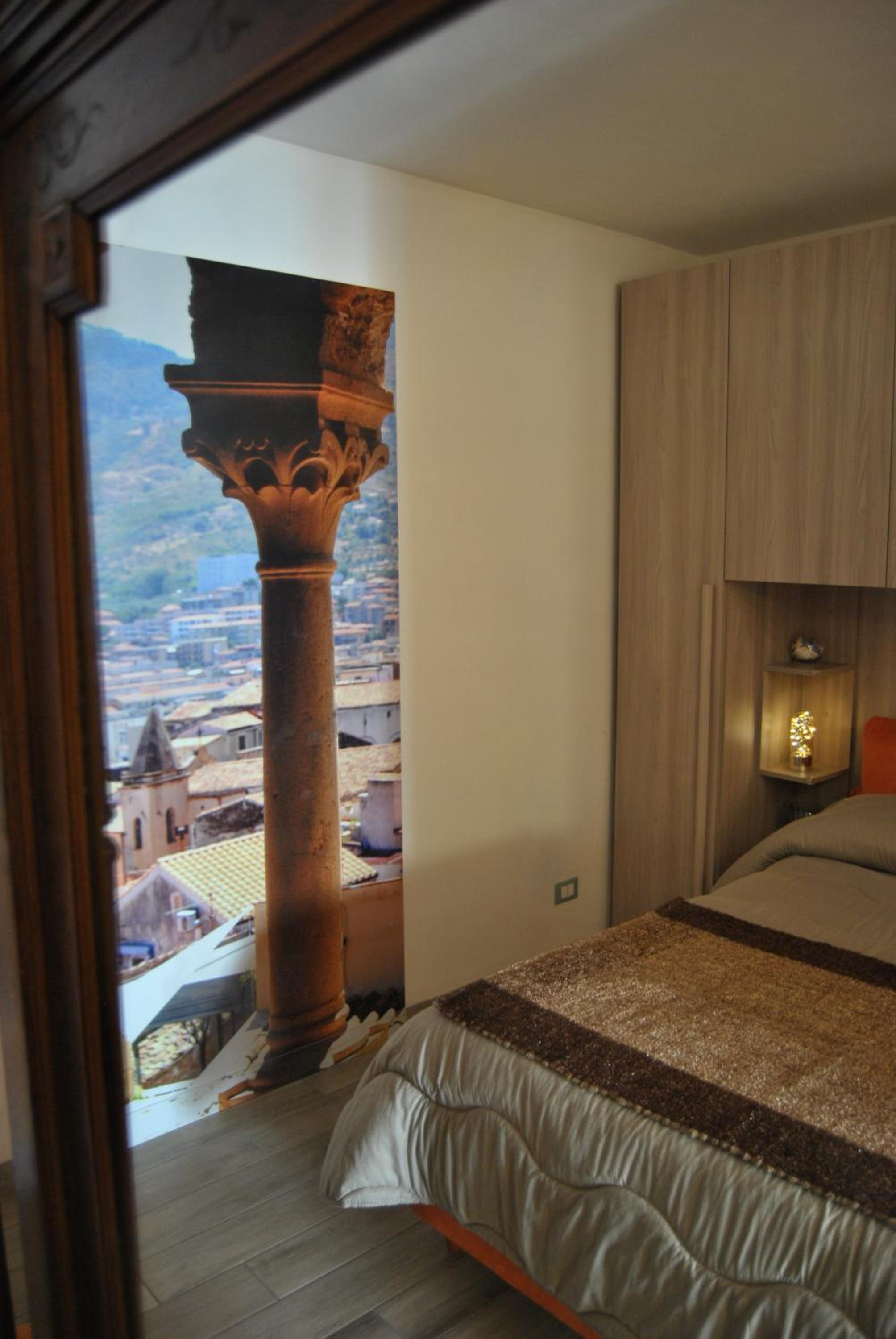 One-Bedroom Apartment with Balcony and Sea View - Photo 13