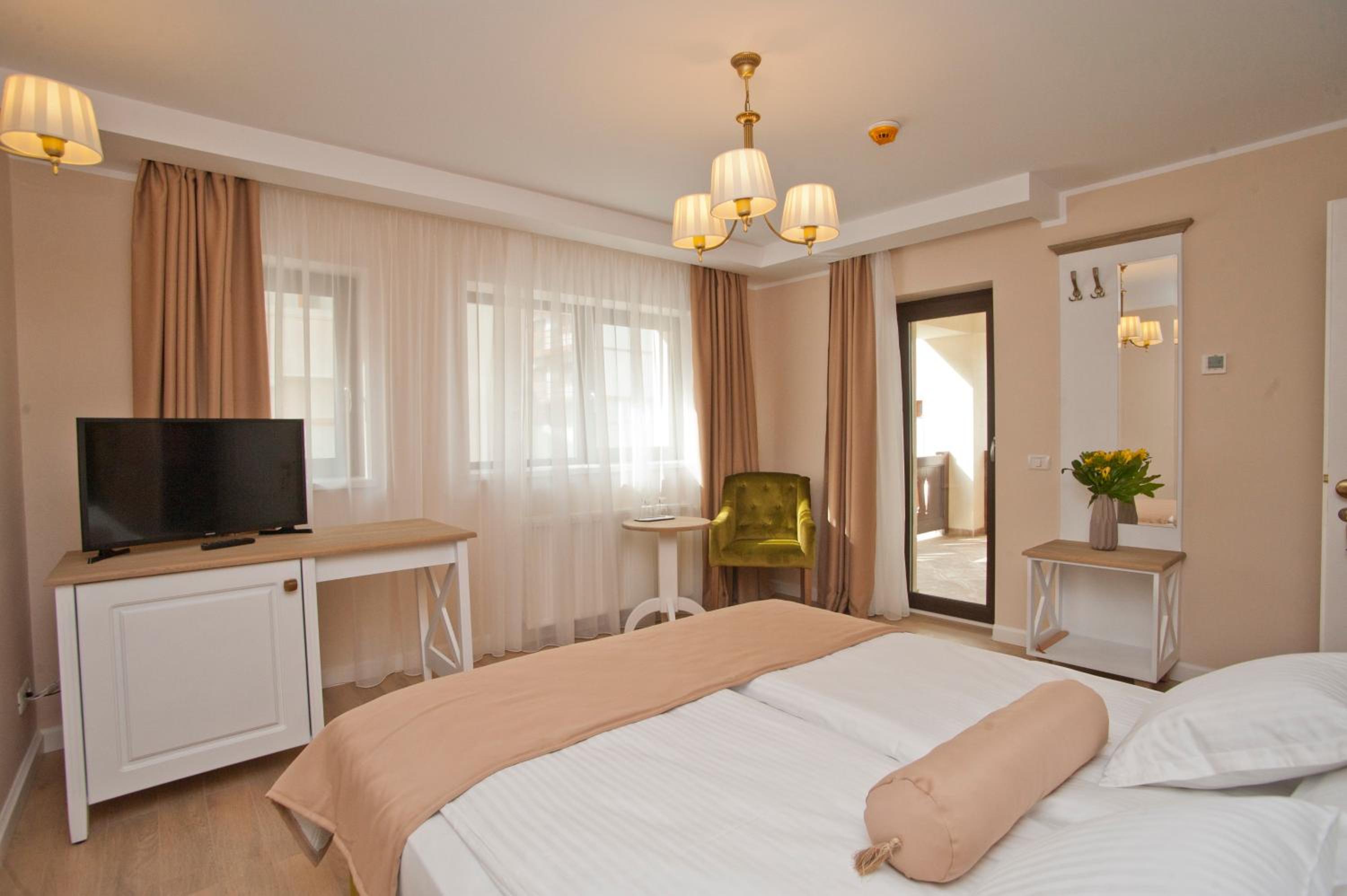 Double Room with Balcony photo 2