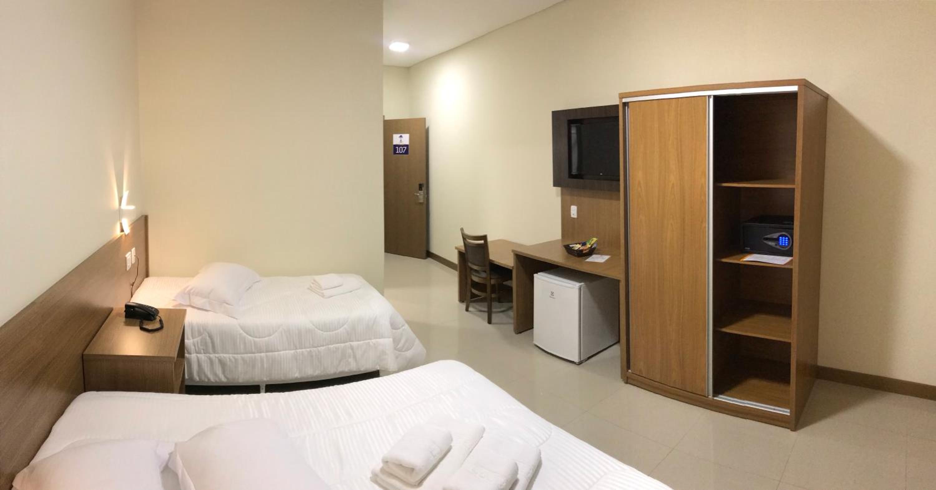 Triple Room - Disability Access - Photo 3