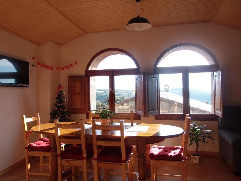 Four-Bedroom House - Photo 27