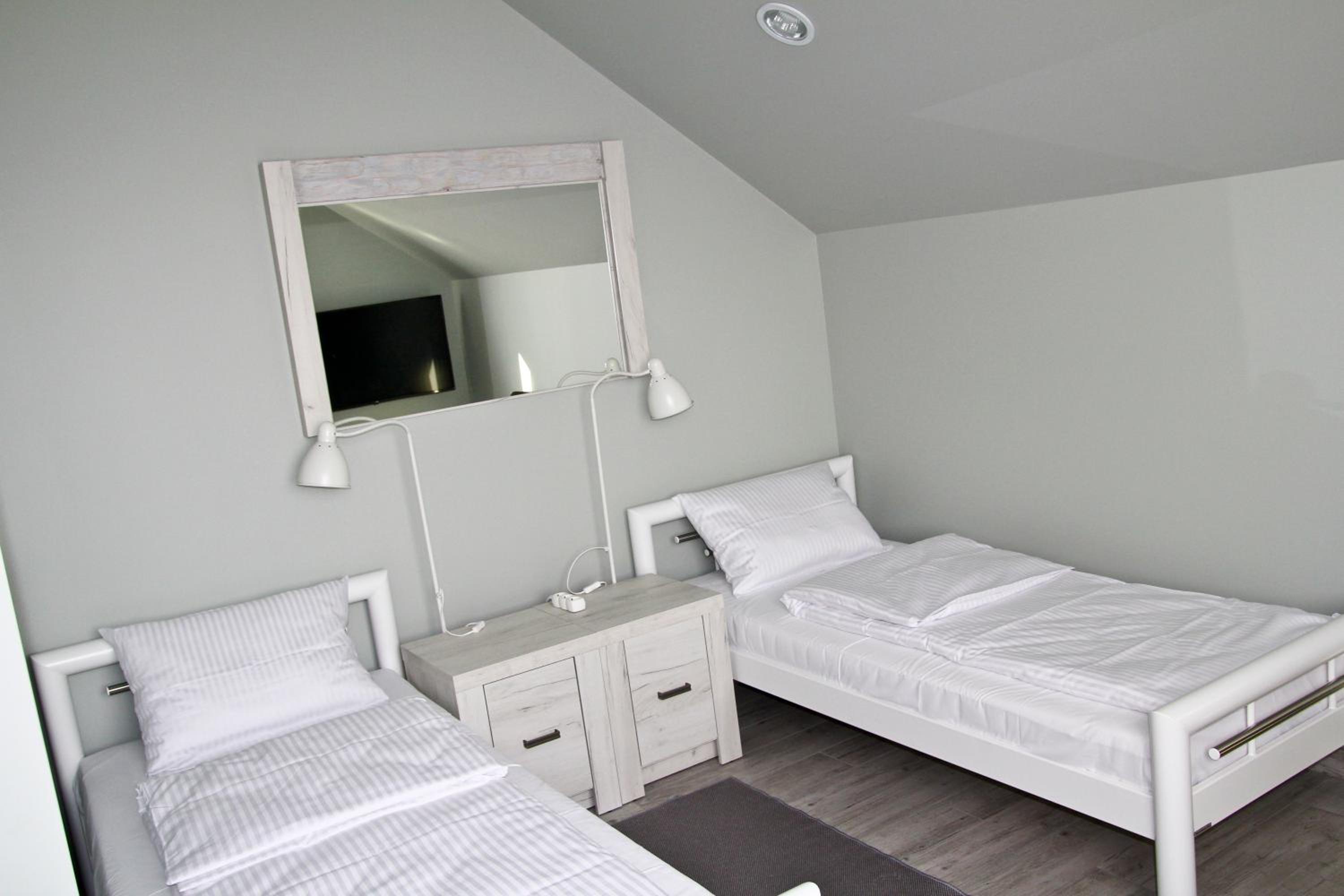 Standard Double Room - Photo 2