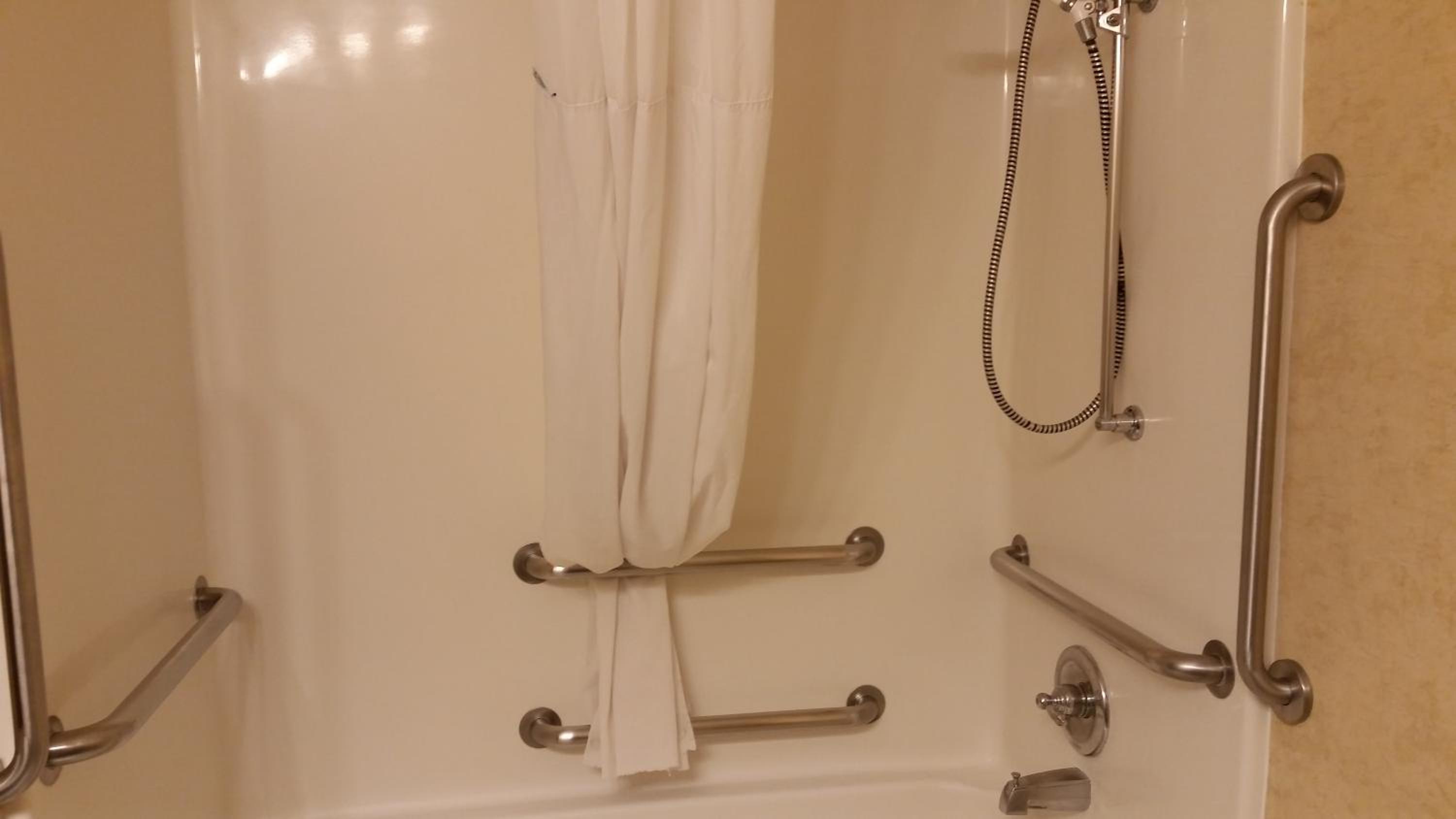King Room - Disability Access/Non-Smoking - Photo 2