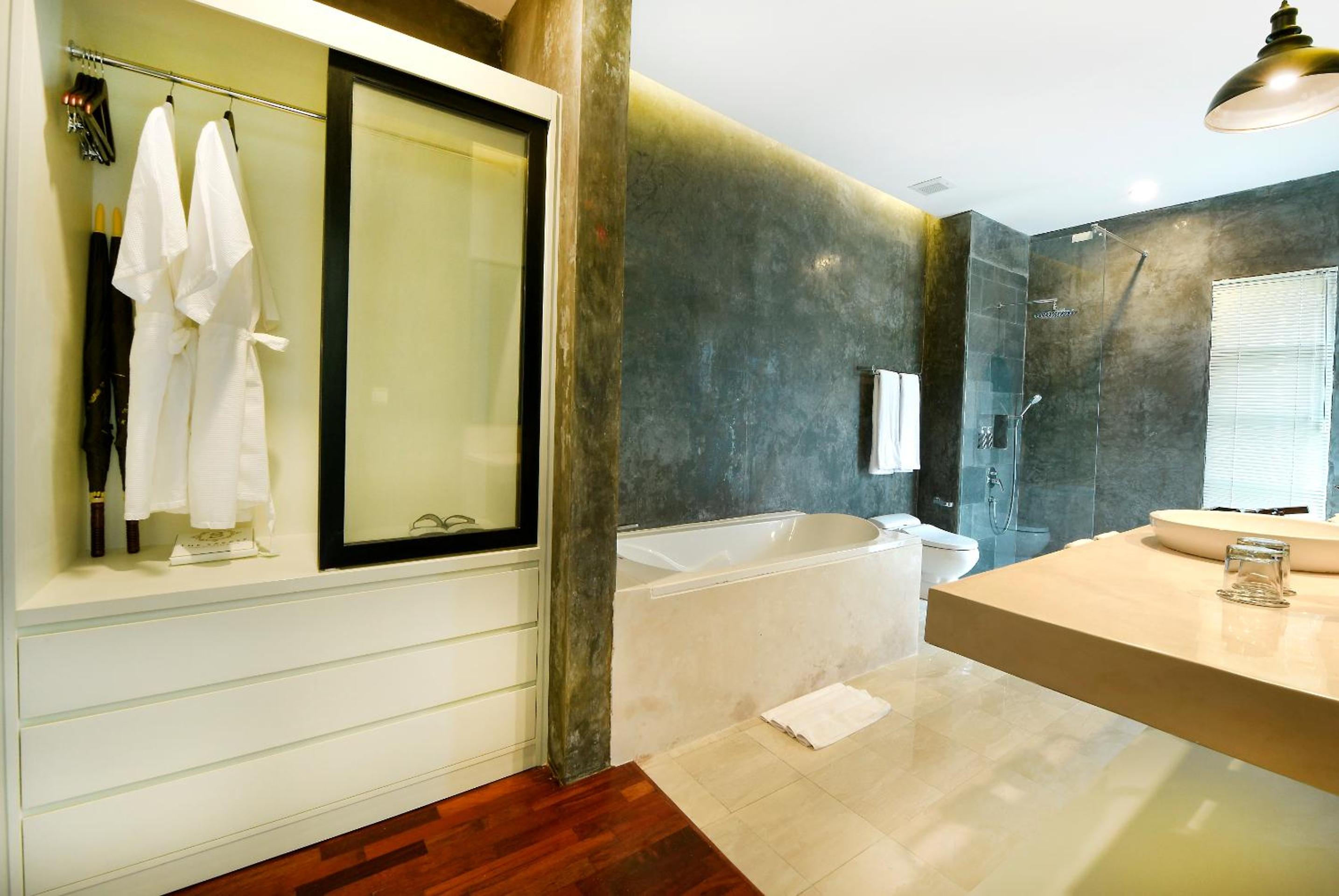Staycation Offer At One-Bedroom Villa - Photo 13
