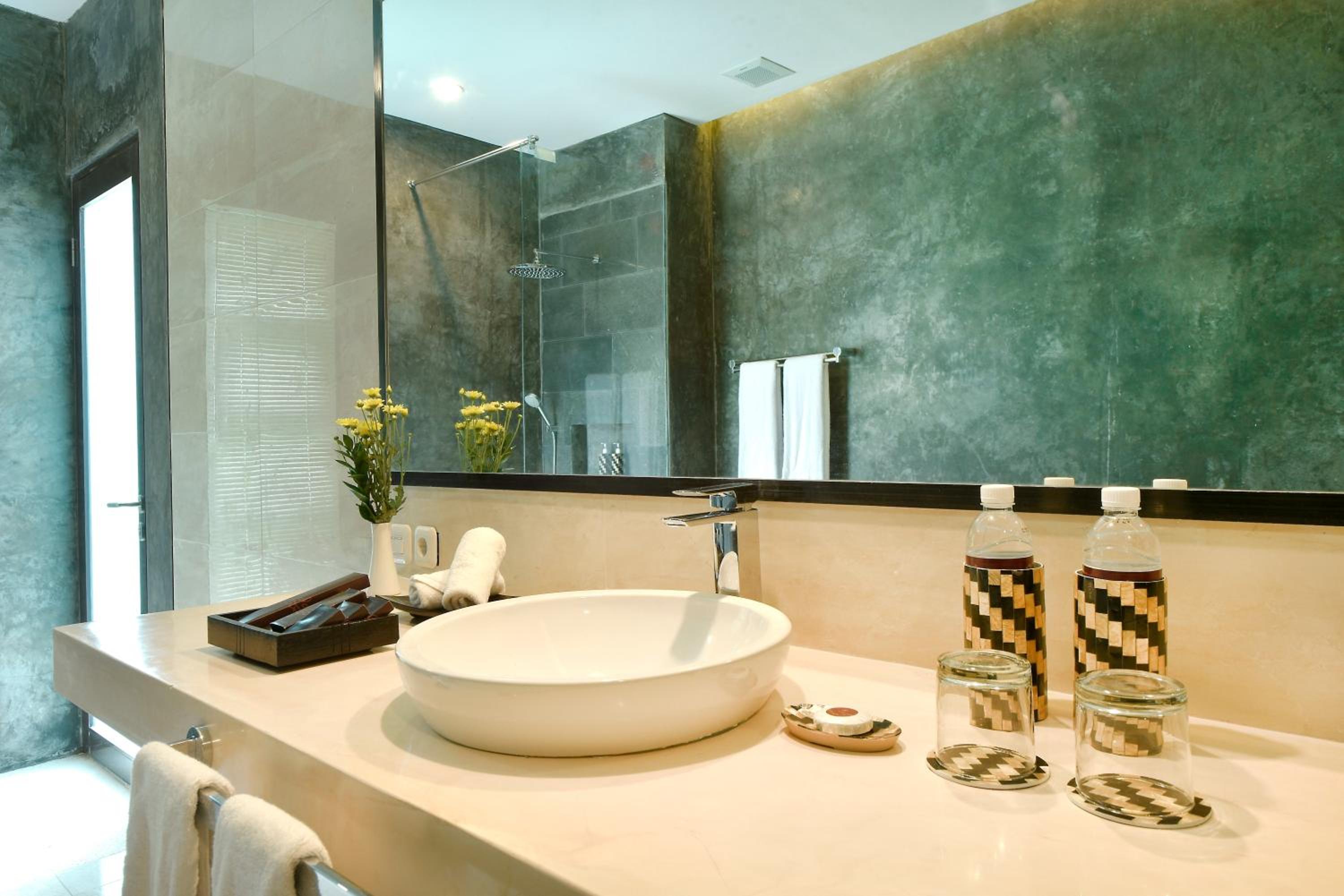 Staycation Offer At One-Bedroom Villa - Photo 10