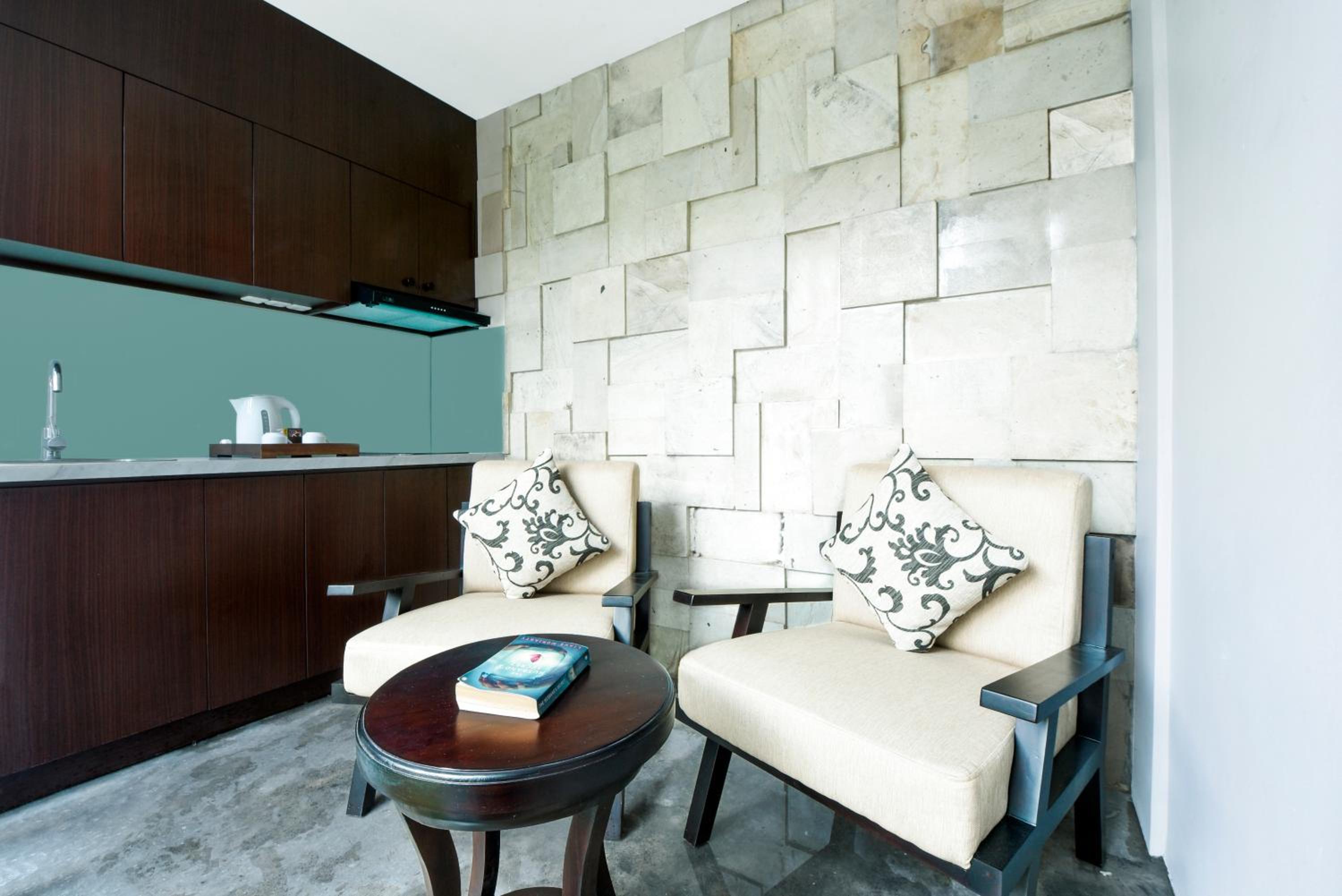 Staycation Offer At One-Bedroom Villa - Photo 8