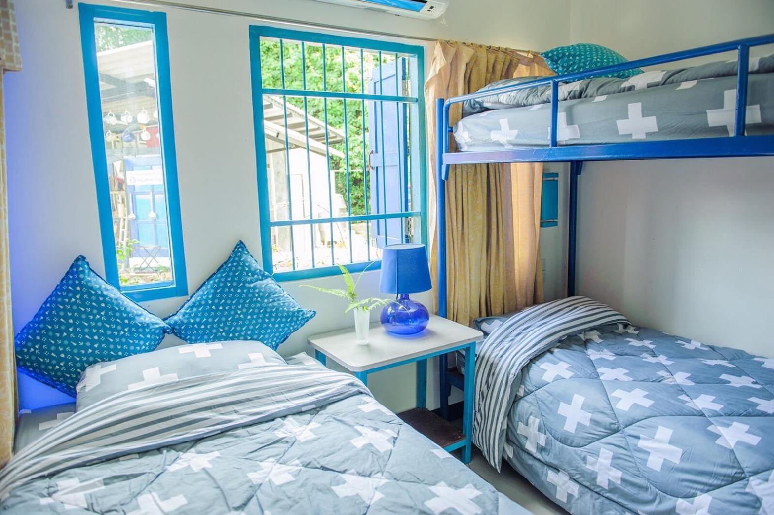 Triple Room with View - Photo 11
