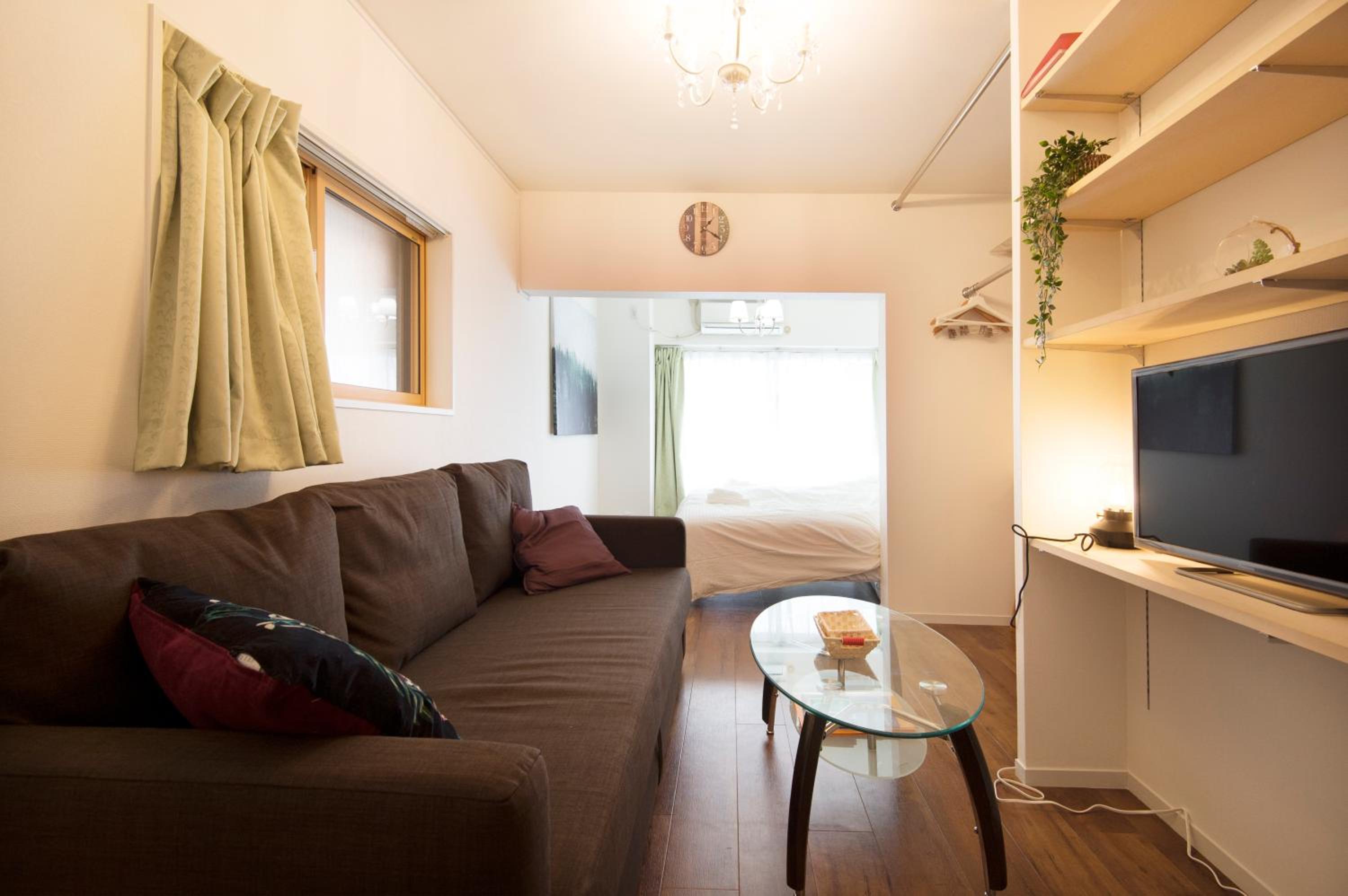 One-Bedroom Apartment photo 1