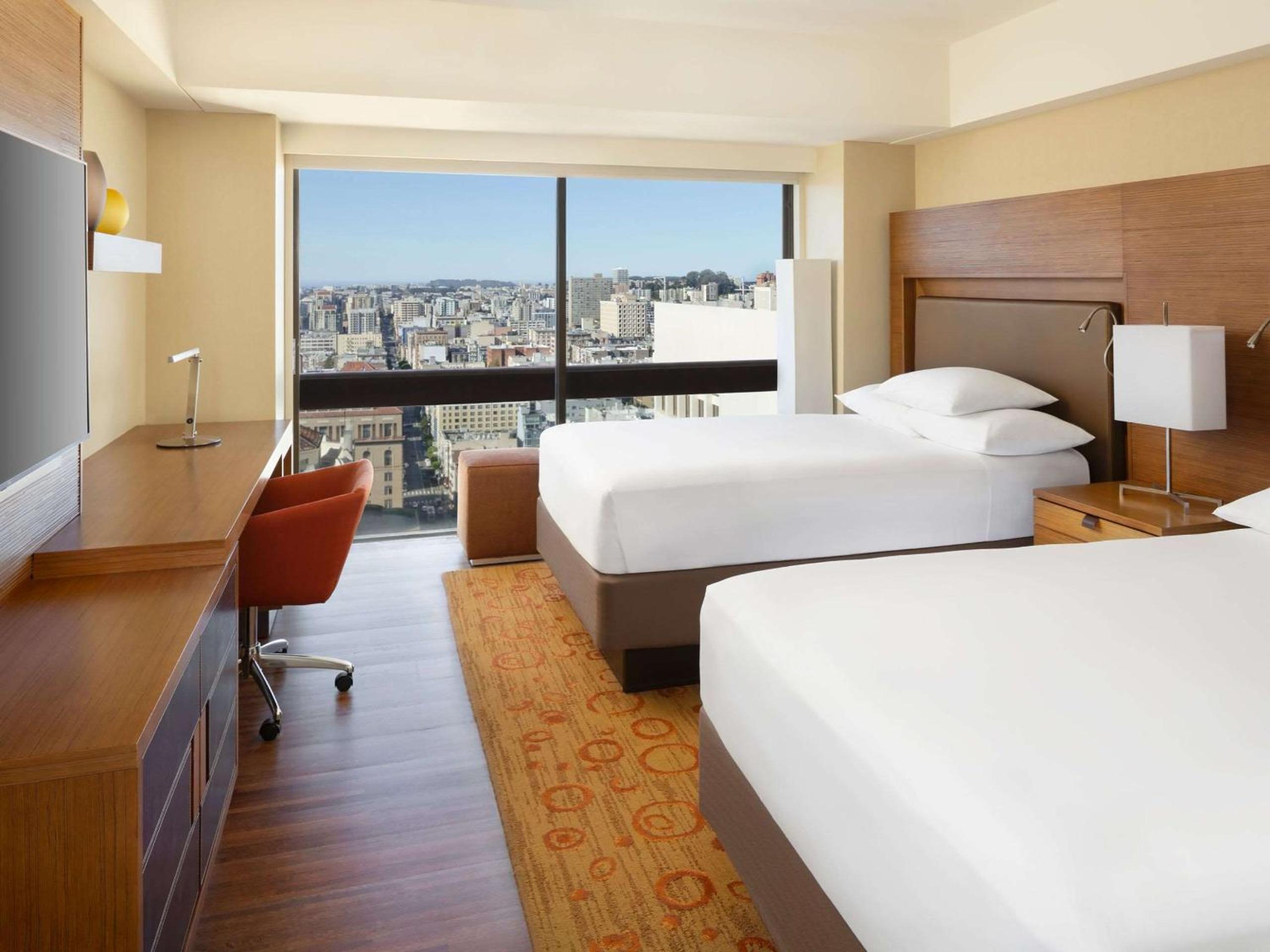 Double Room with Two Double Beds - Photo 3
