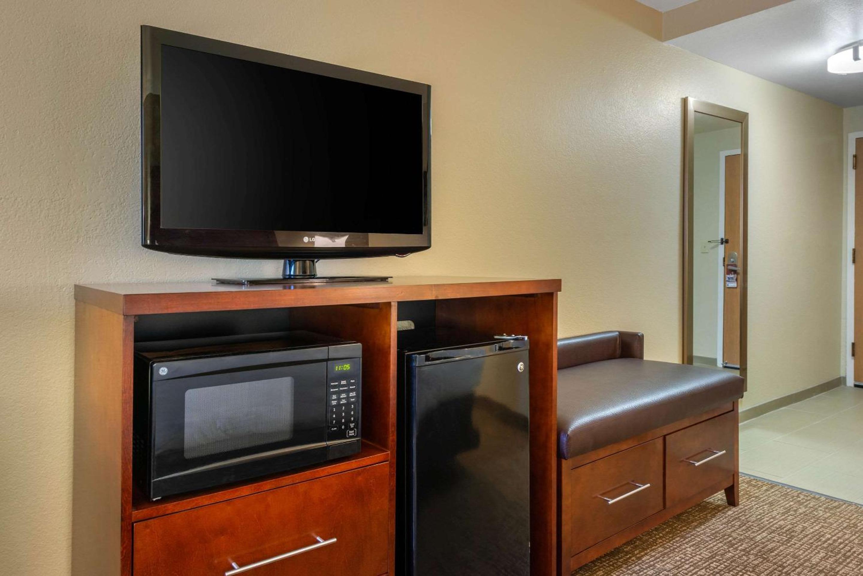 King Room - Disability Access/Non-Smoking - Photo 2