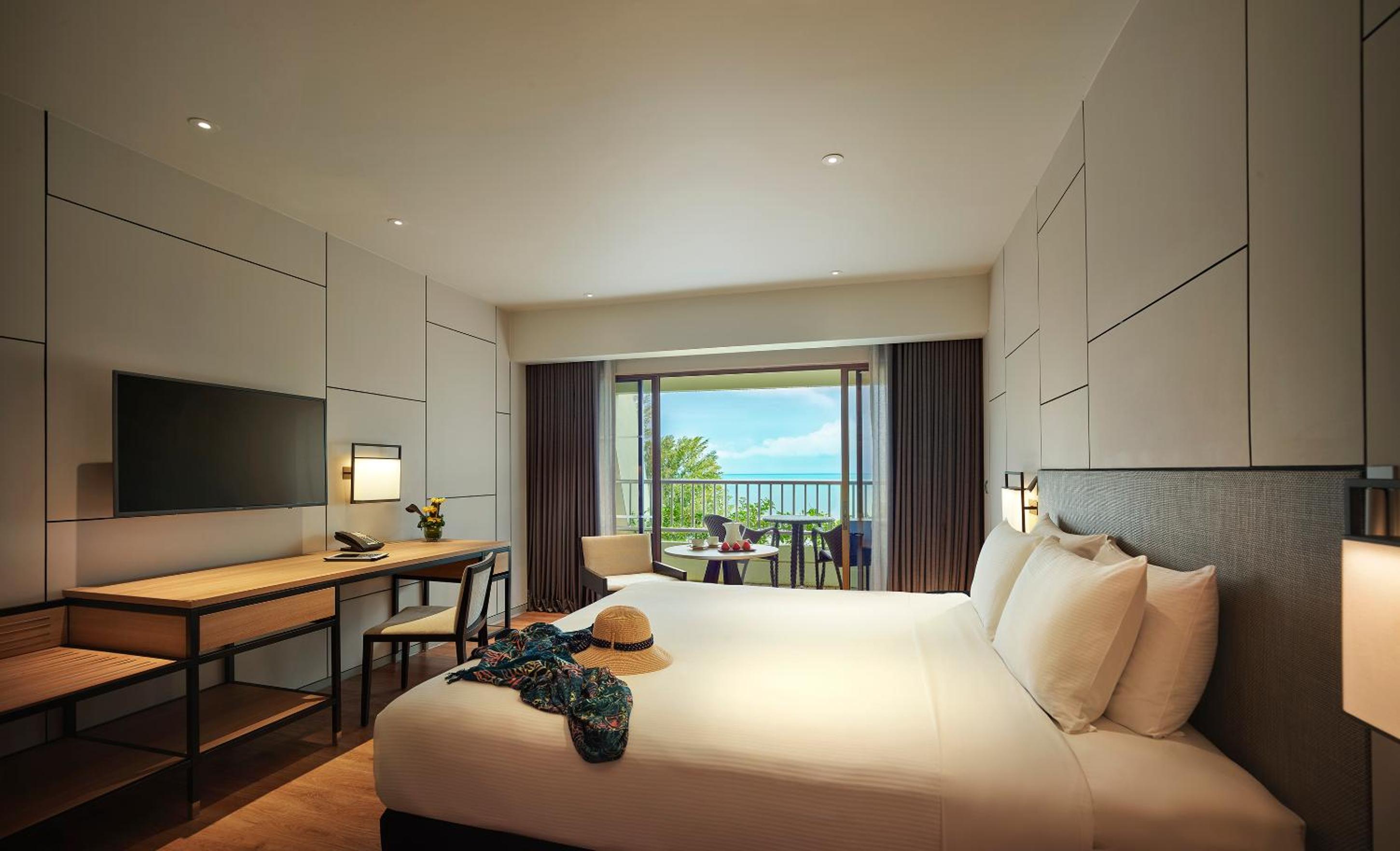 Premier Double Room with Sea View - Photo 2