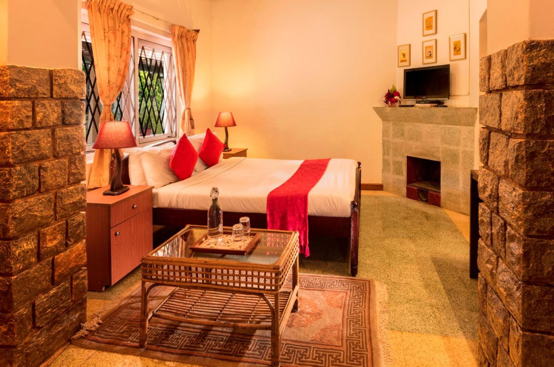 Golden tips room photo 1