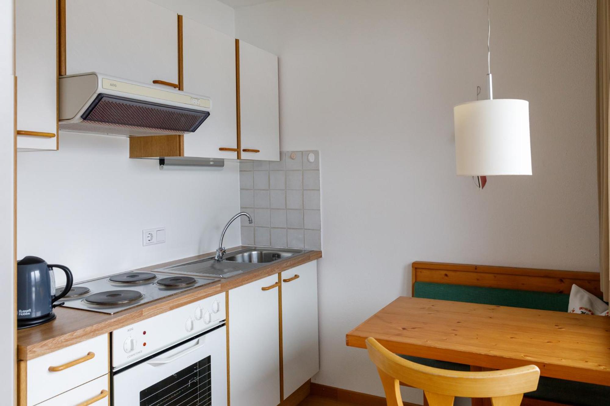 One-Bedroom Apartment photo 2