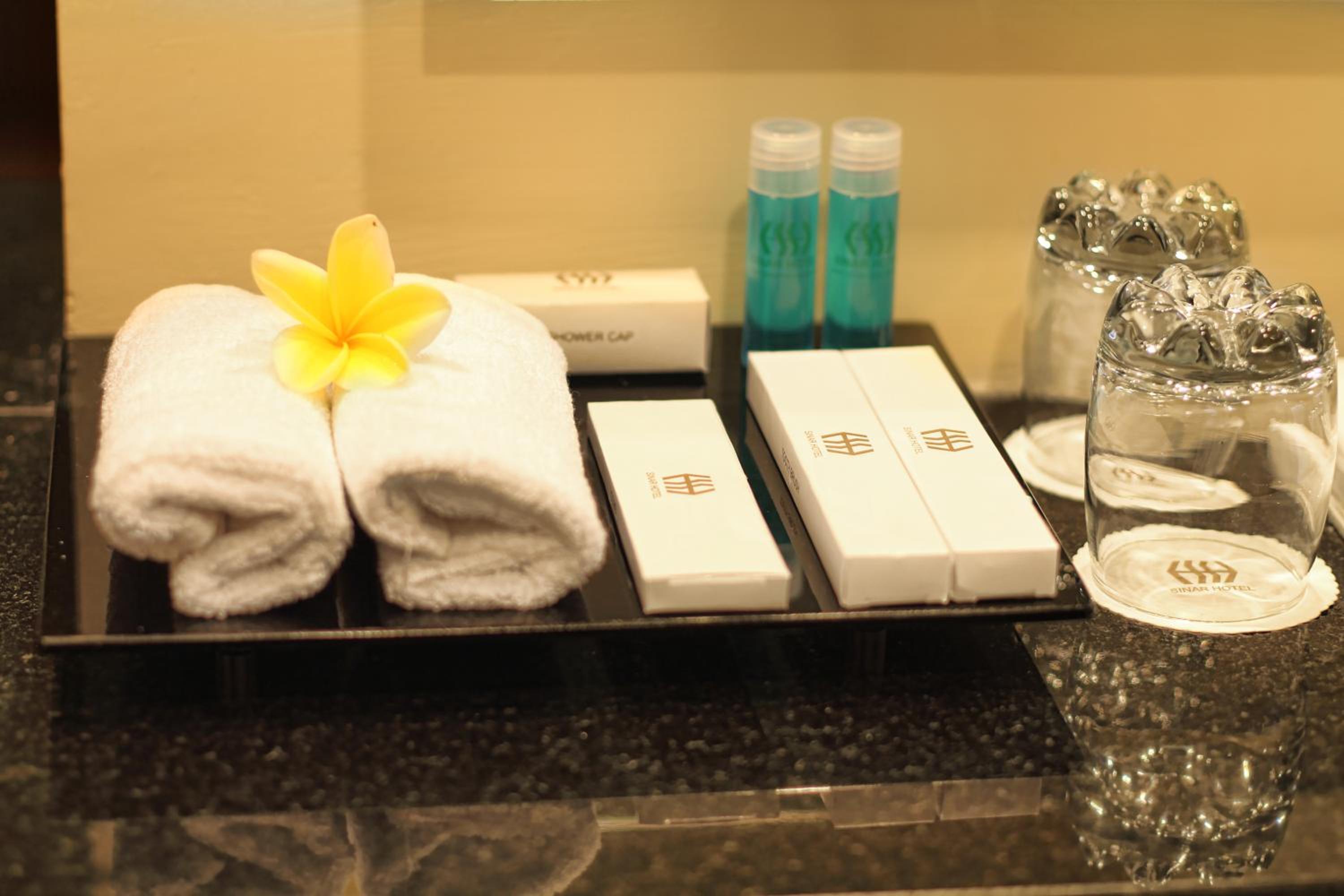 Deluxe King Room photo 2
