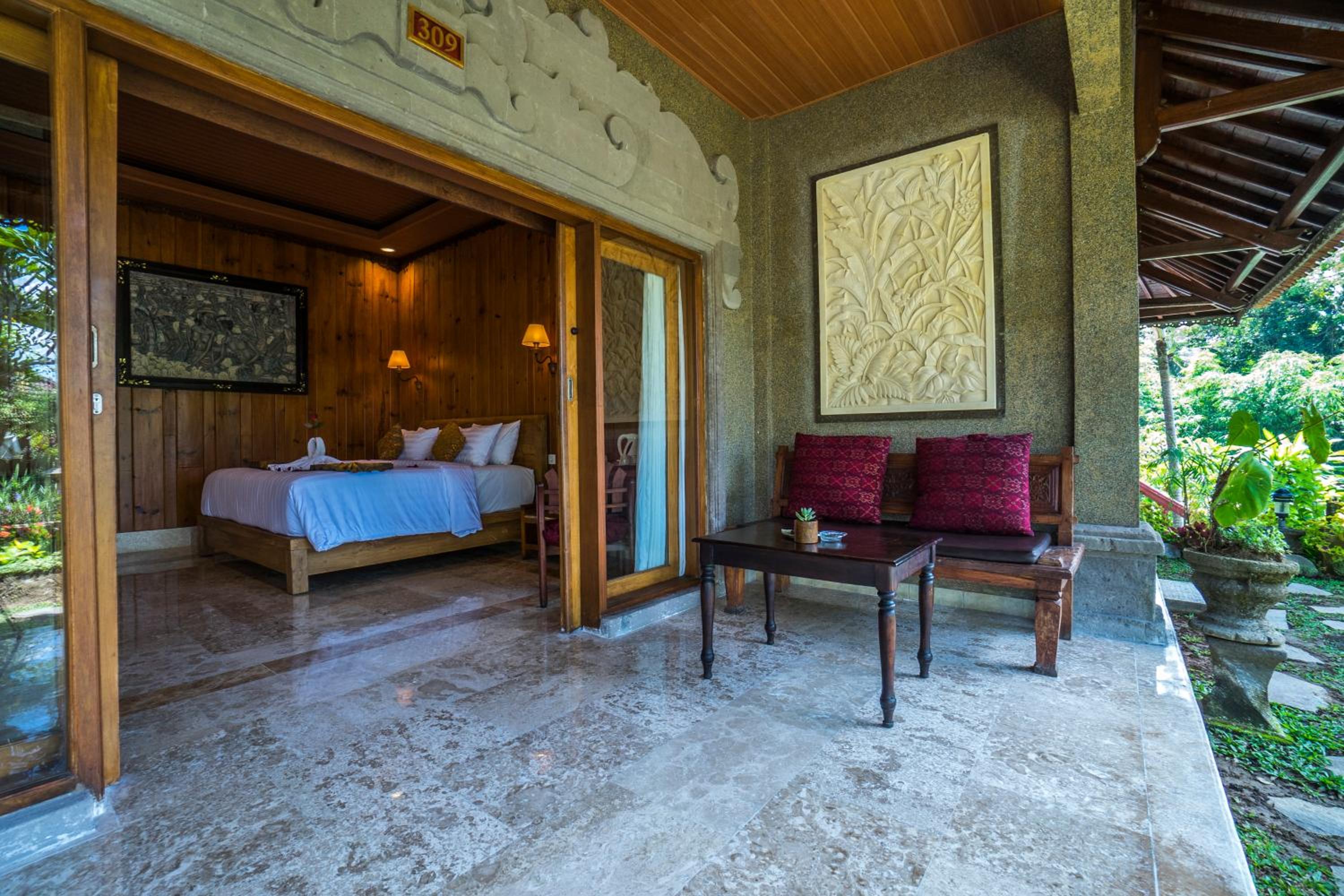 Deluxe Double or Twin Room photo 3