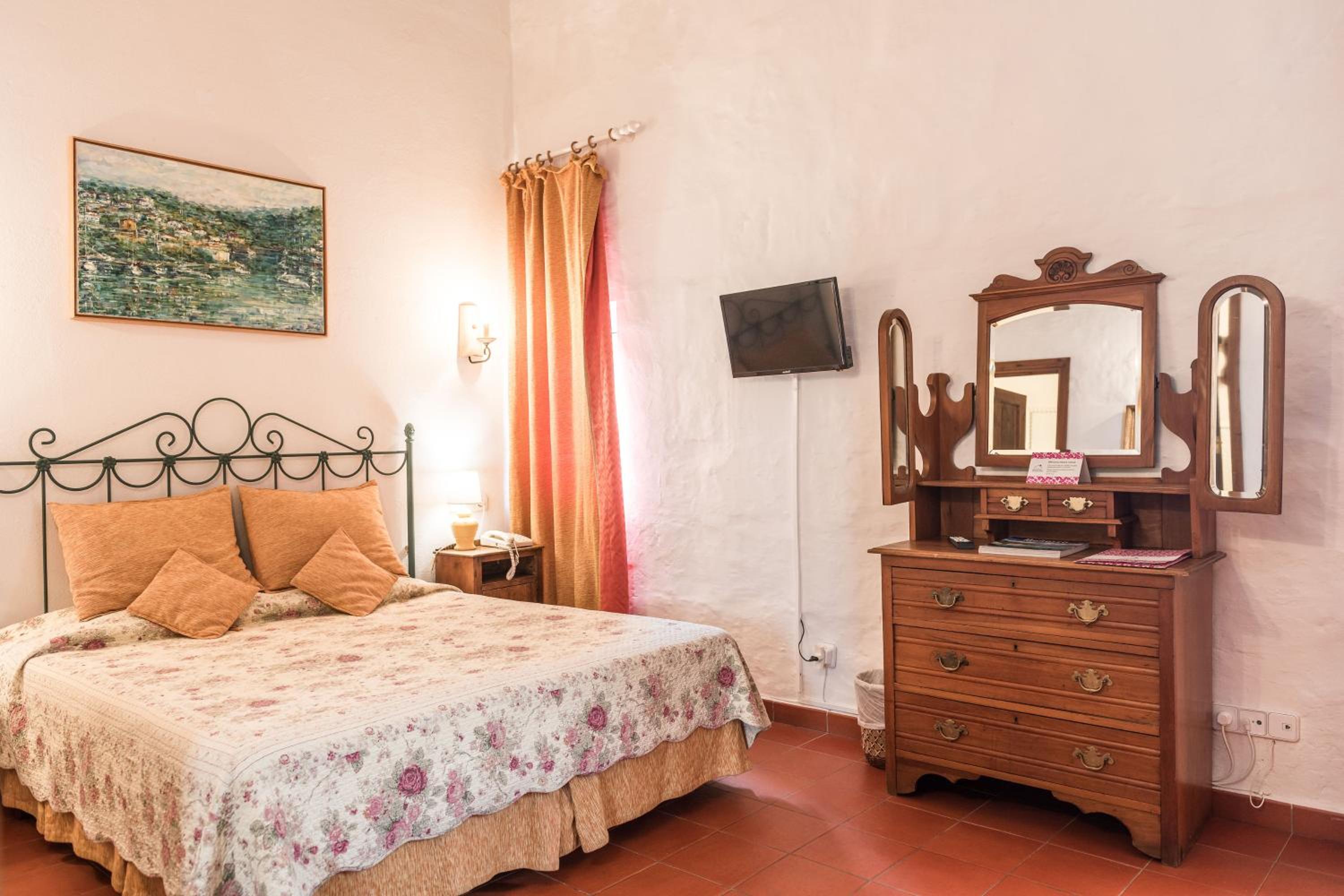 Double Room with Balcony photo 3