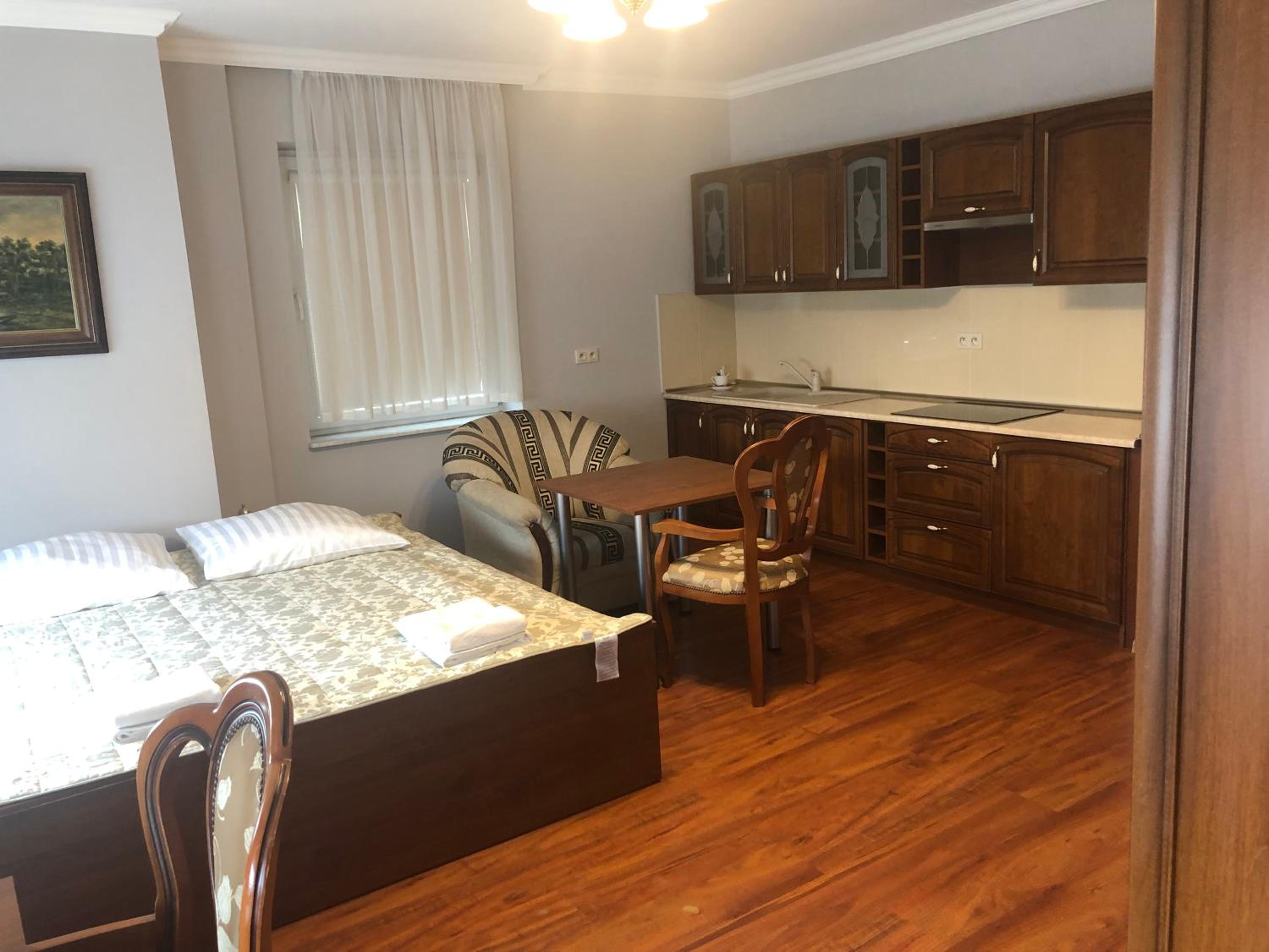 Apartment with Shower
