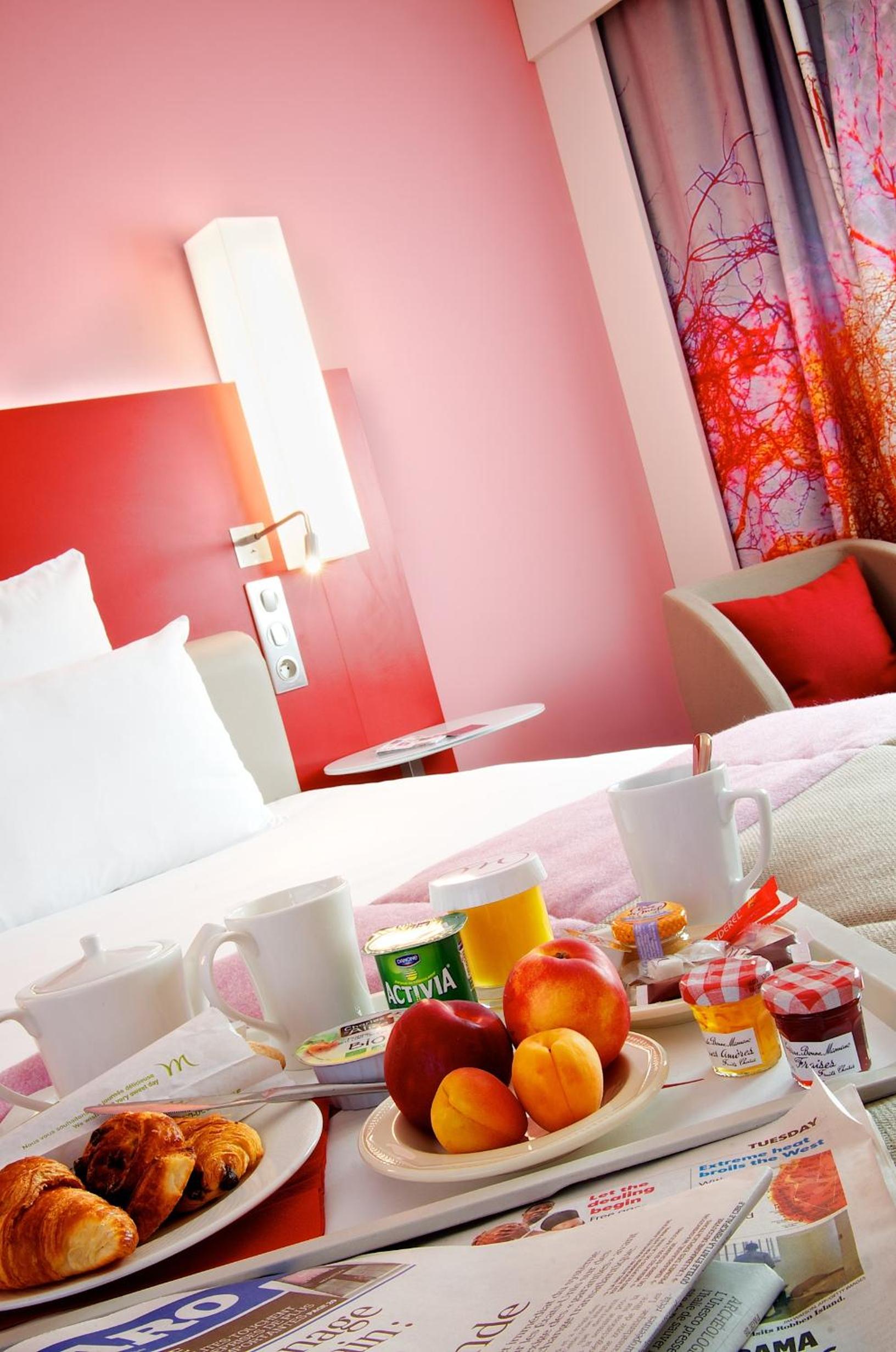 Superior Room with 1 kingsize bed thumbnail 6