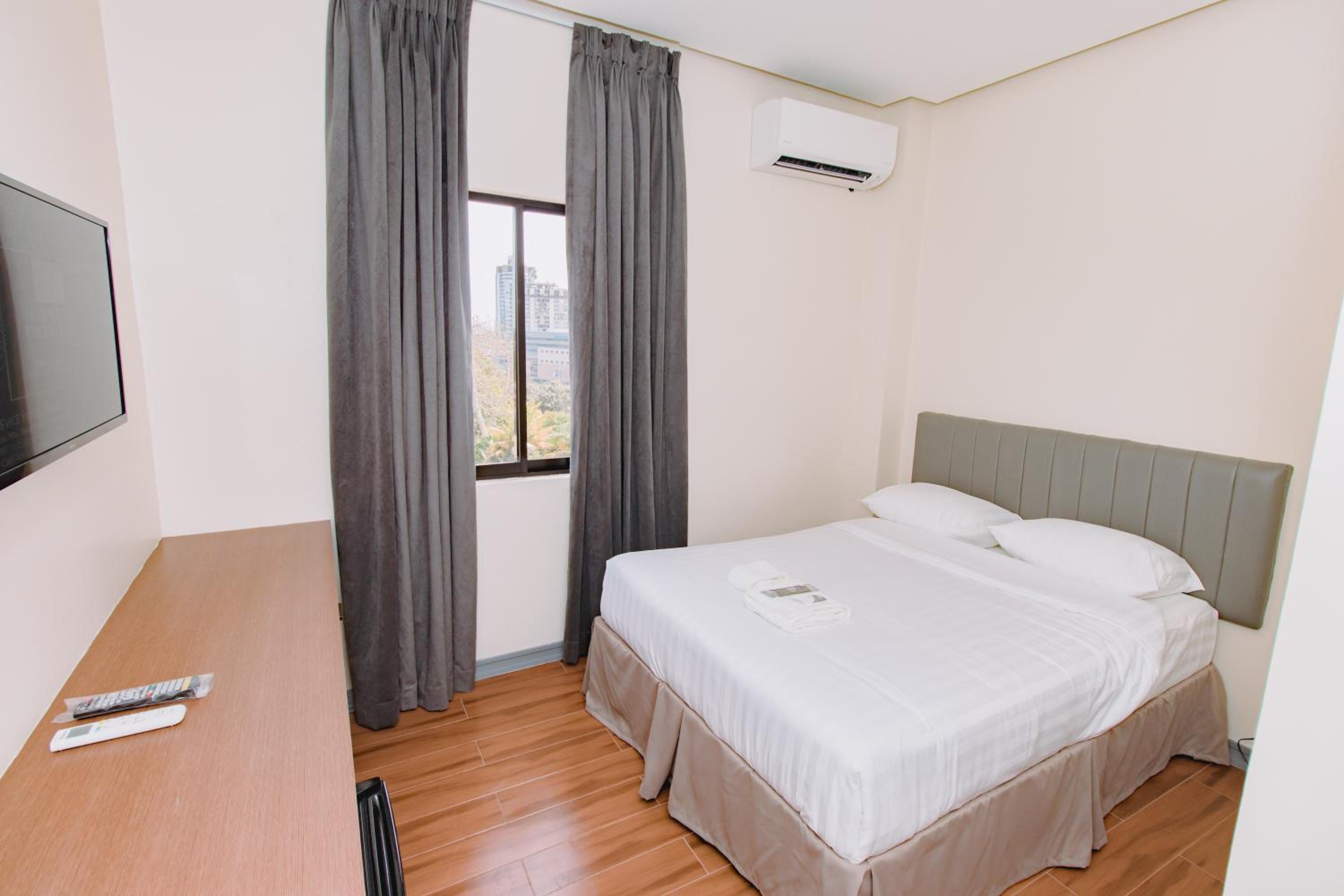 Deluxe Double Room - Photo 17