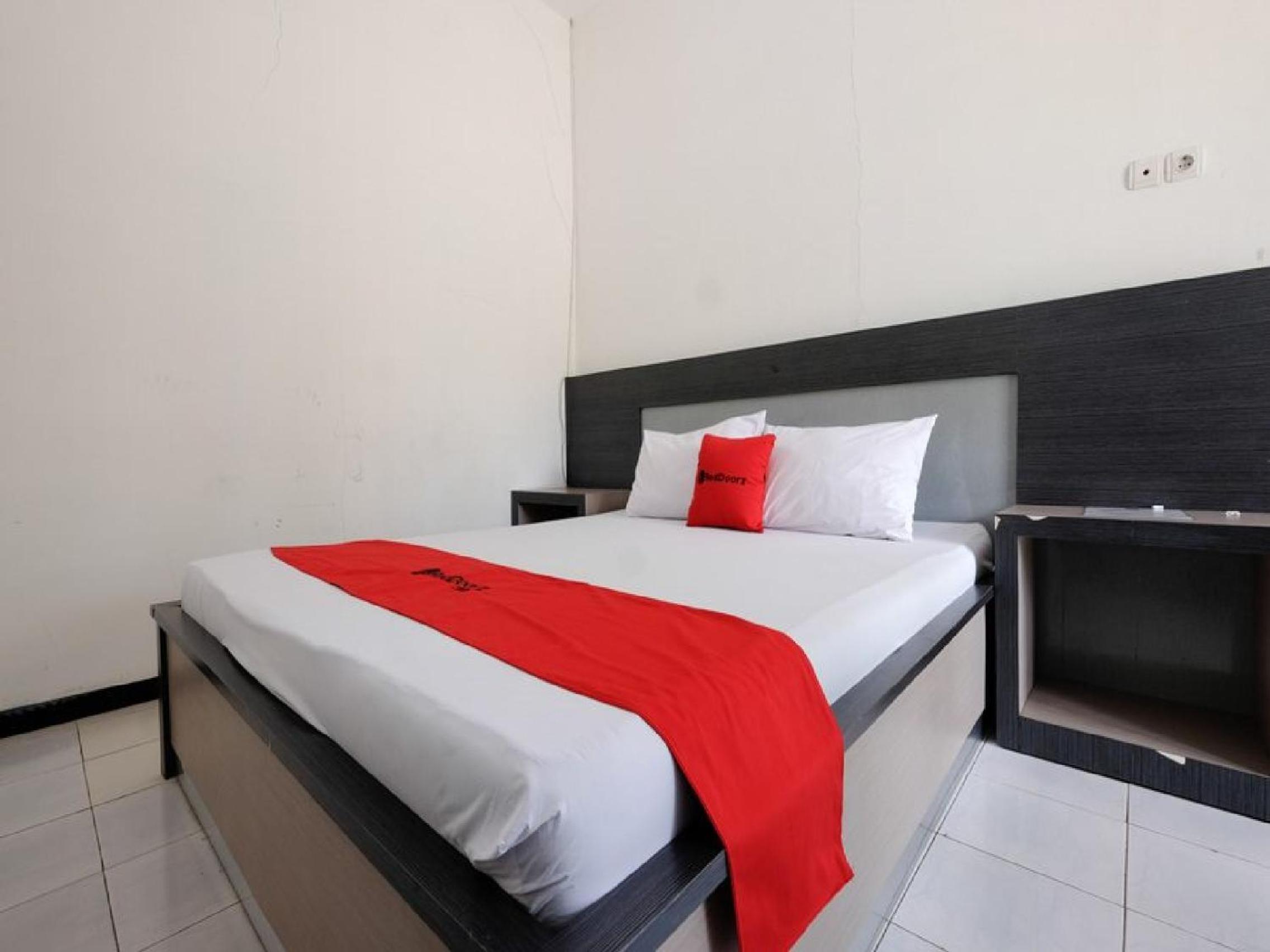 Deluxe Room - Photo 1