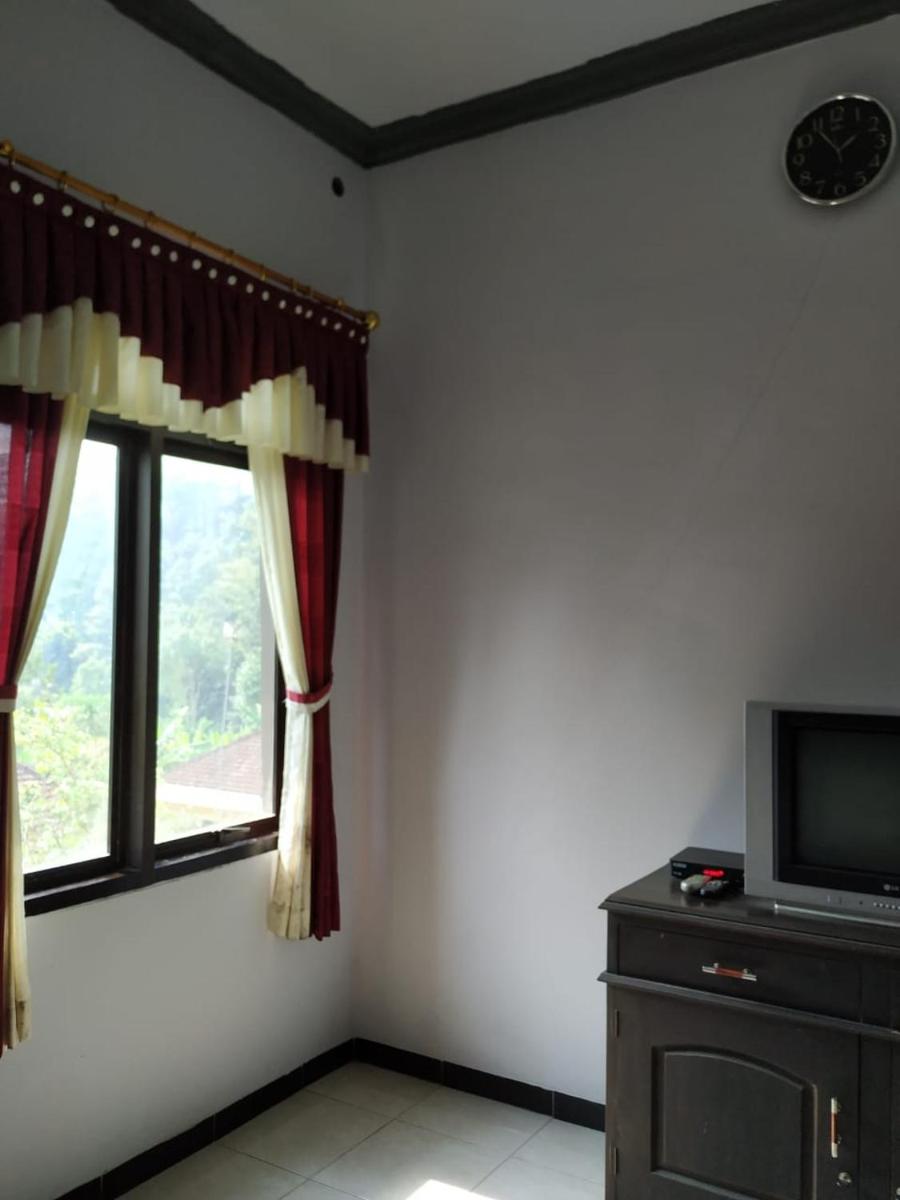 Double Room with Lake View - Photo 1