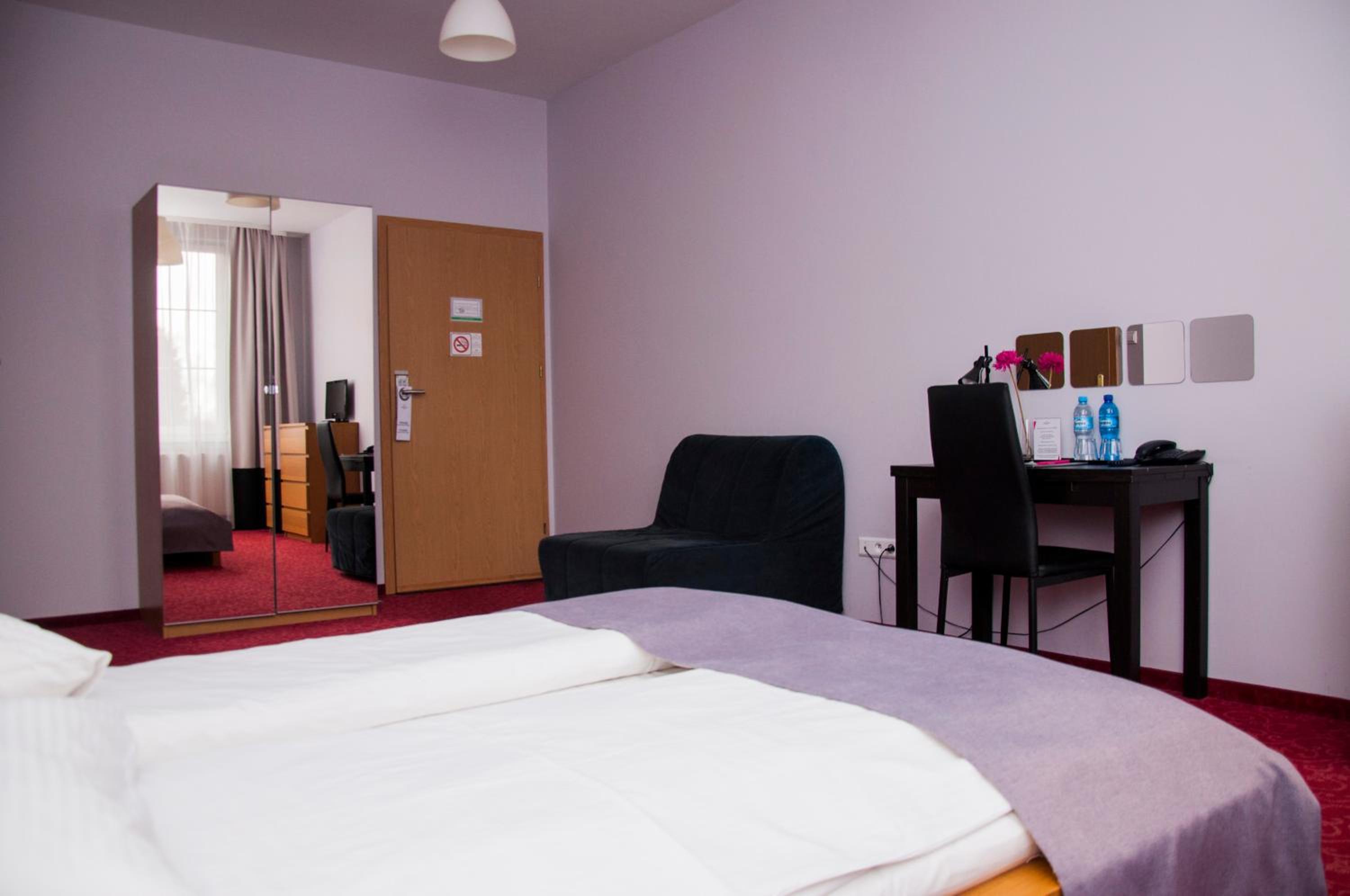 Economy Single Room