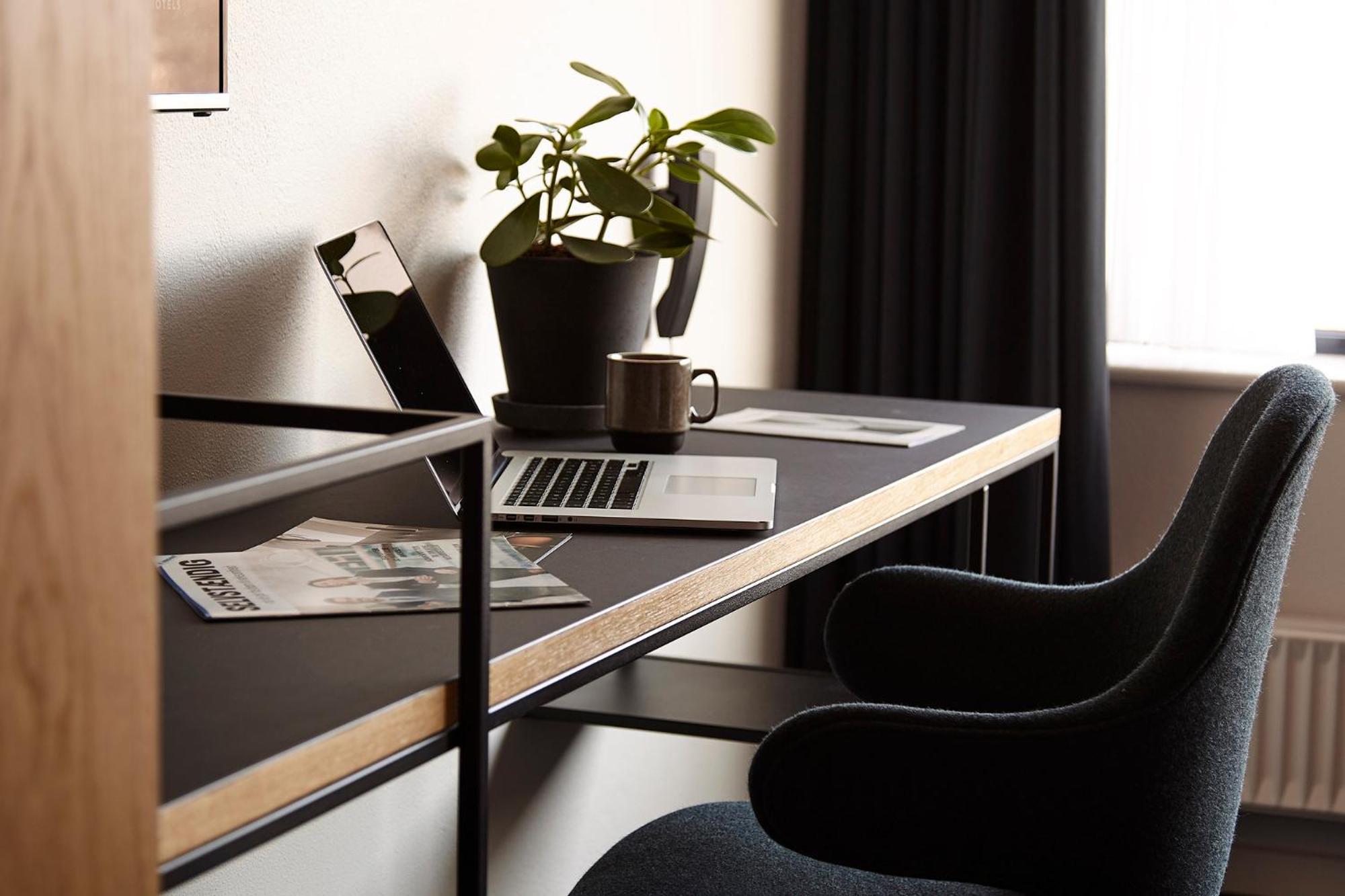 Standard Twin Room - Photo 2