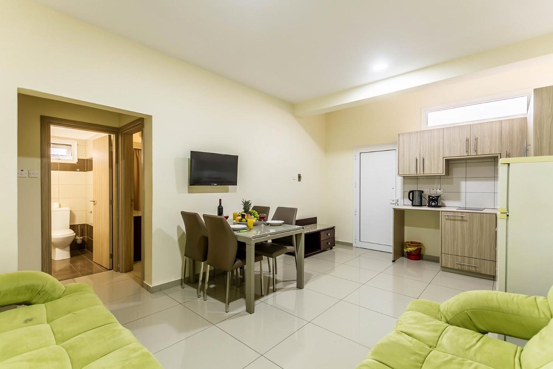One-Bedroom Apartment - Annex photo 1
