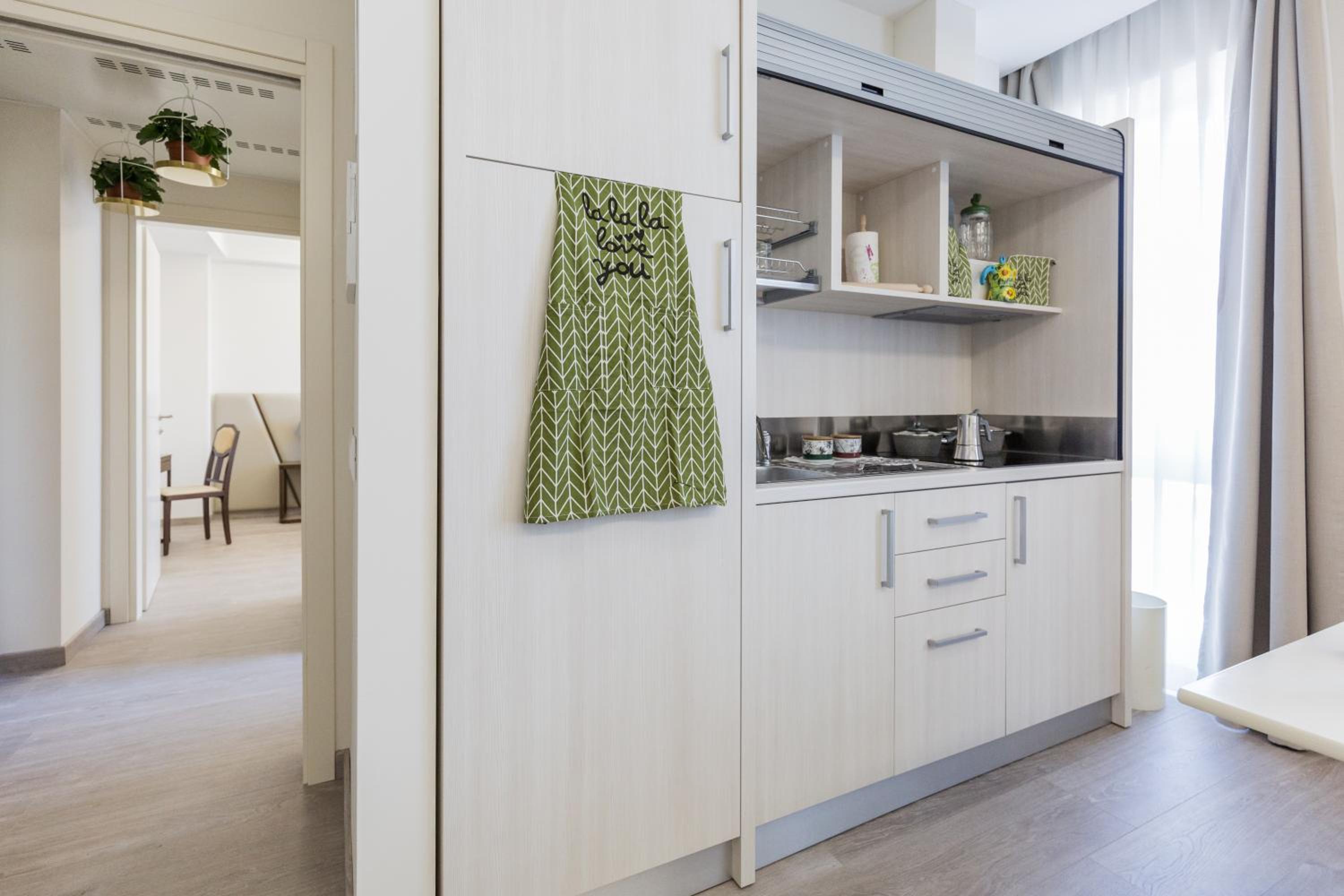 One-Bedroom Apartment - Photo 66
