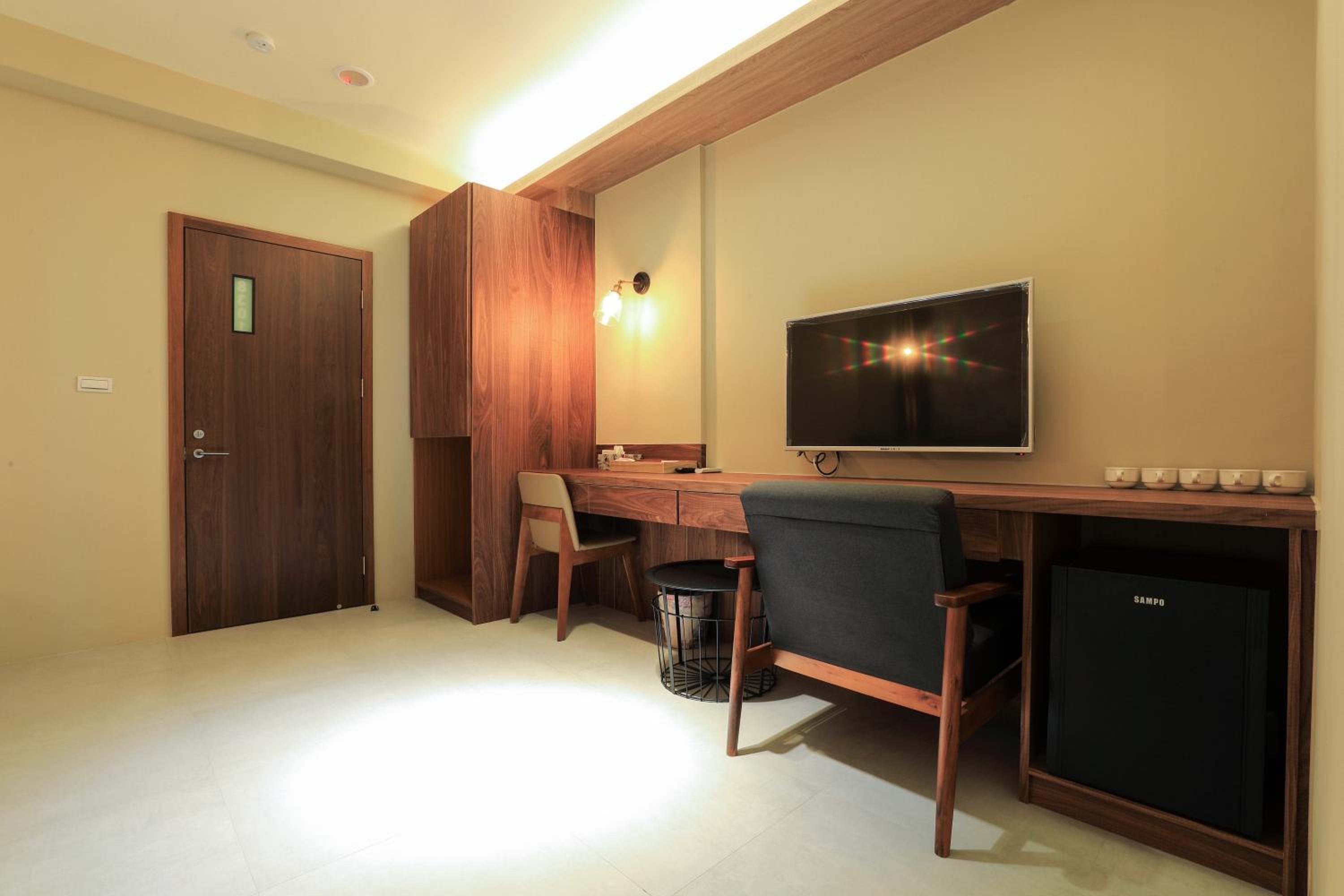 Family Room photo 2