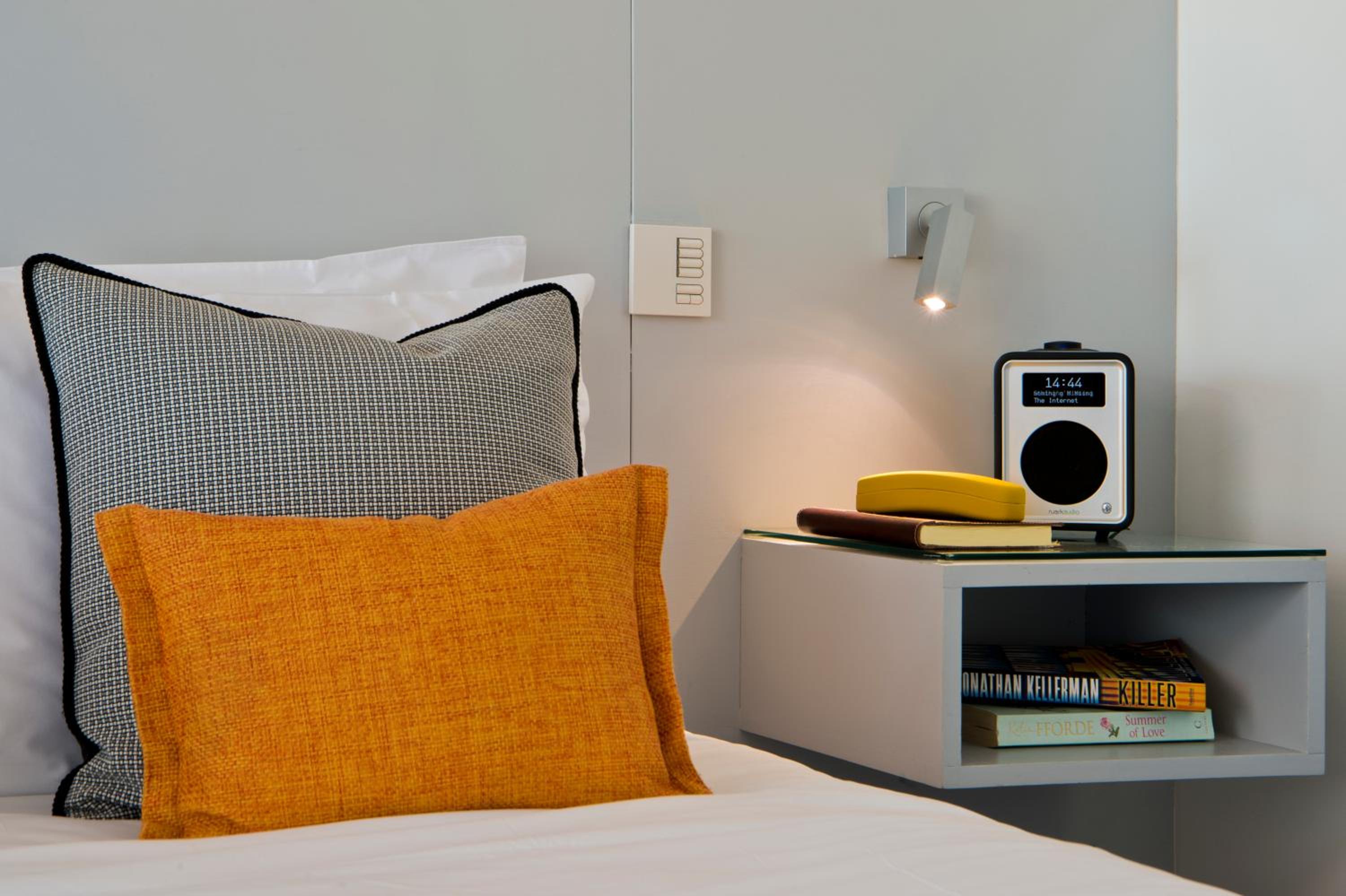 Premium One-Bedroom Suite photo 1
