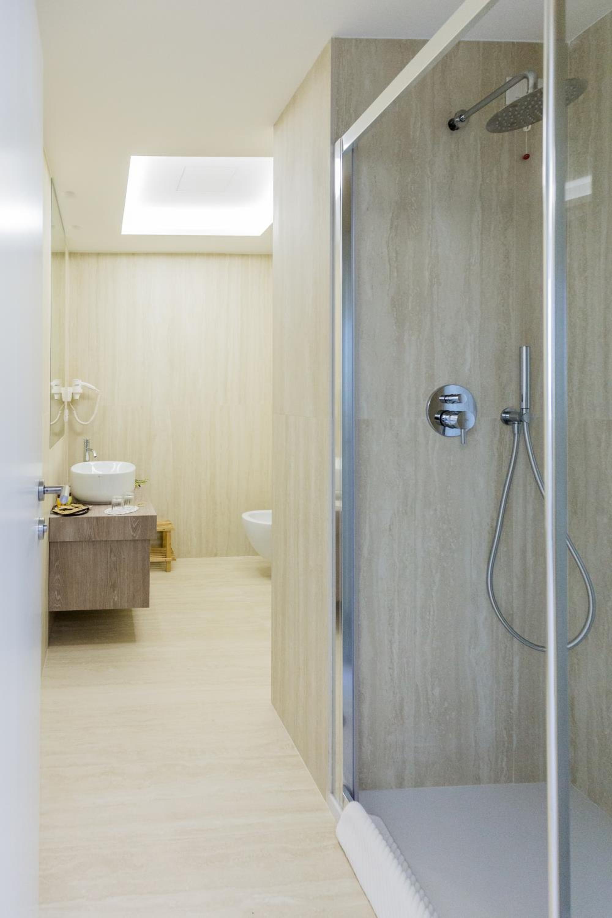 One-Bedroom Apartment - Photo 49