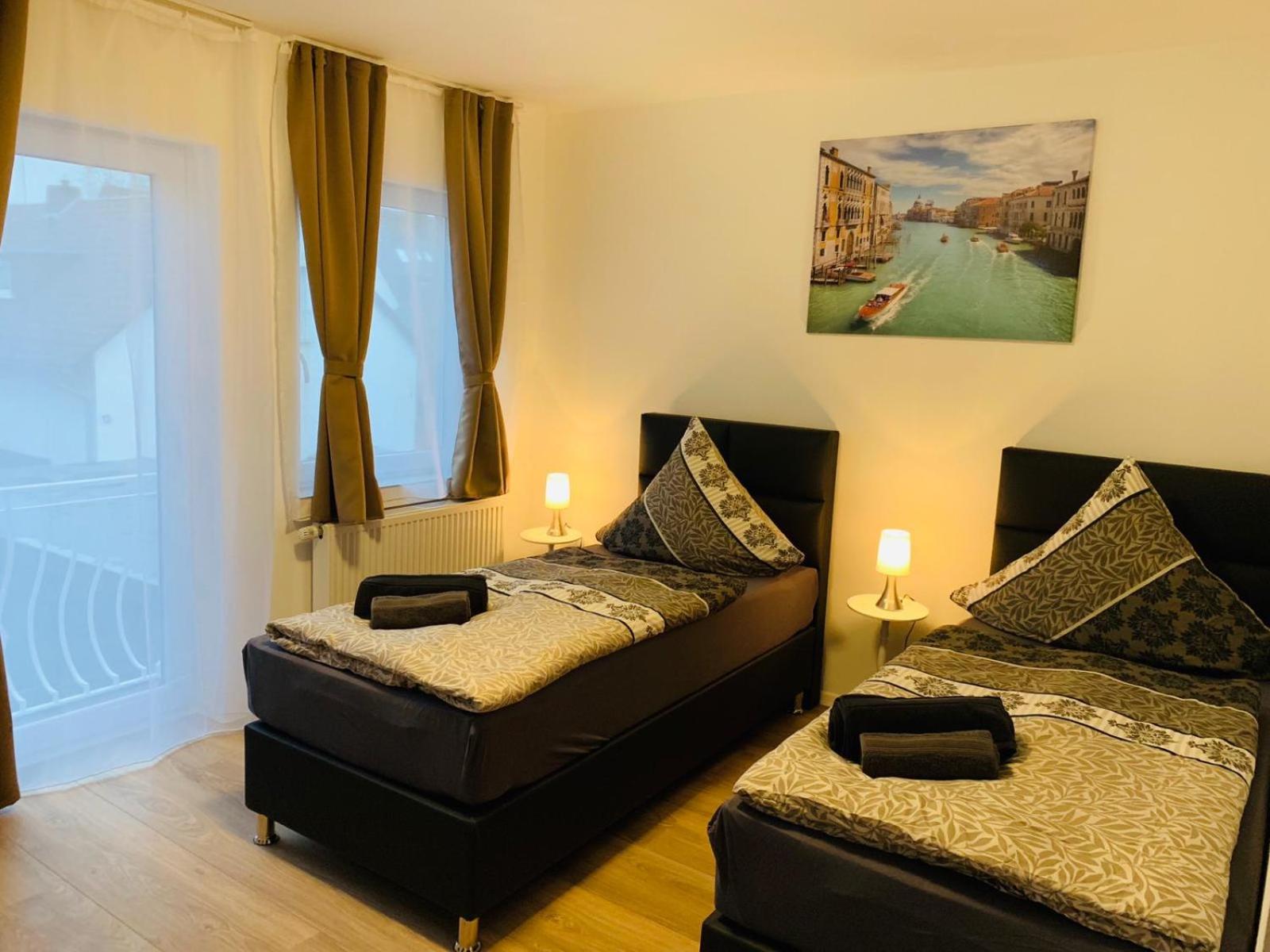 Deluxe Twin Room - Photo 2