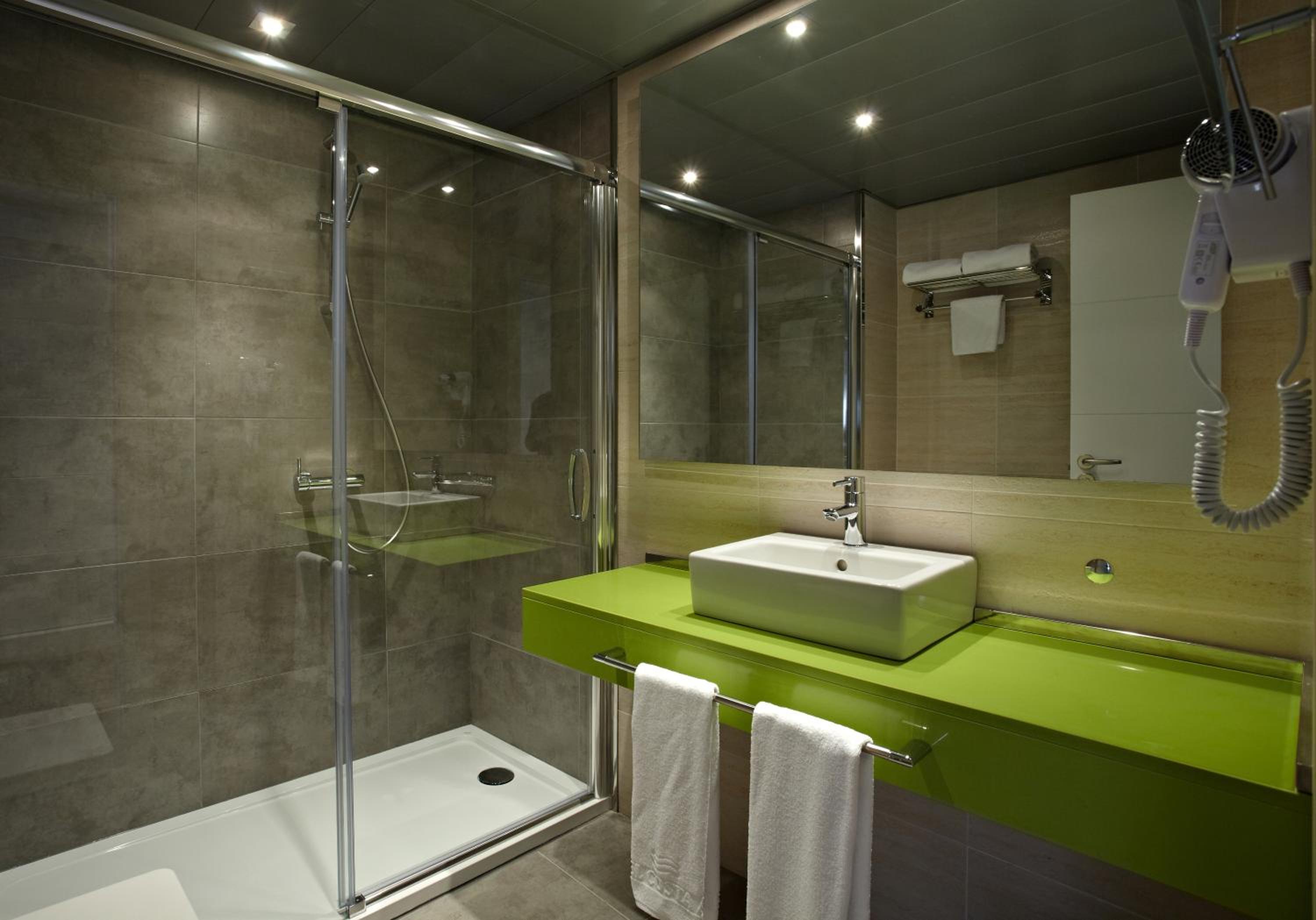Quadruple Room with Sea View