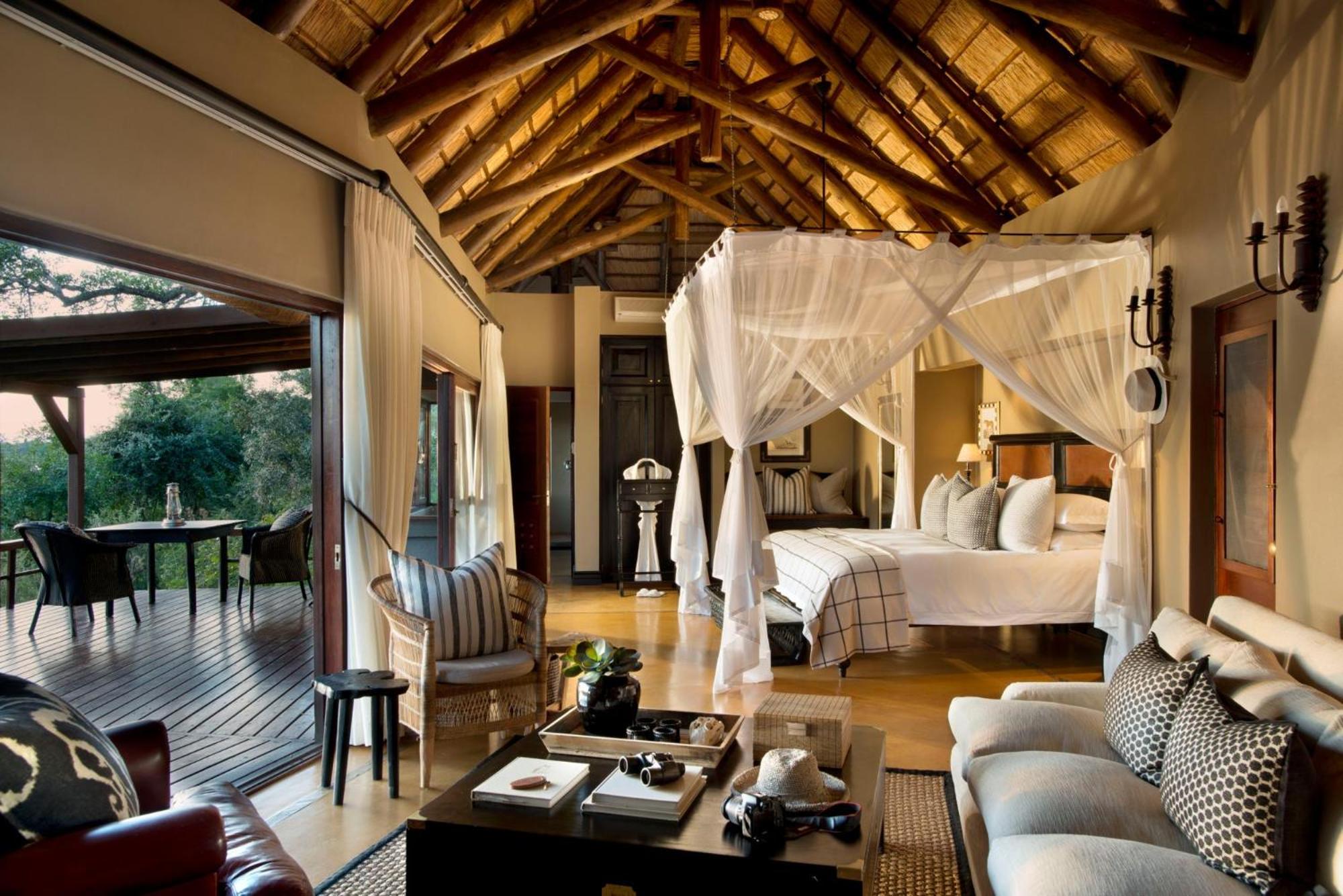 Luxury Suite photo 1