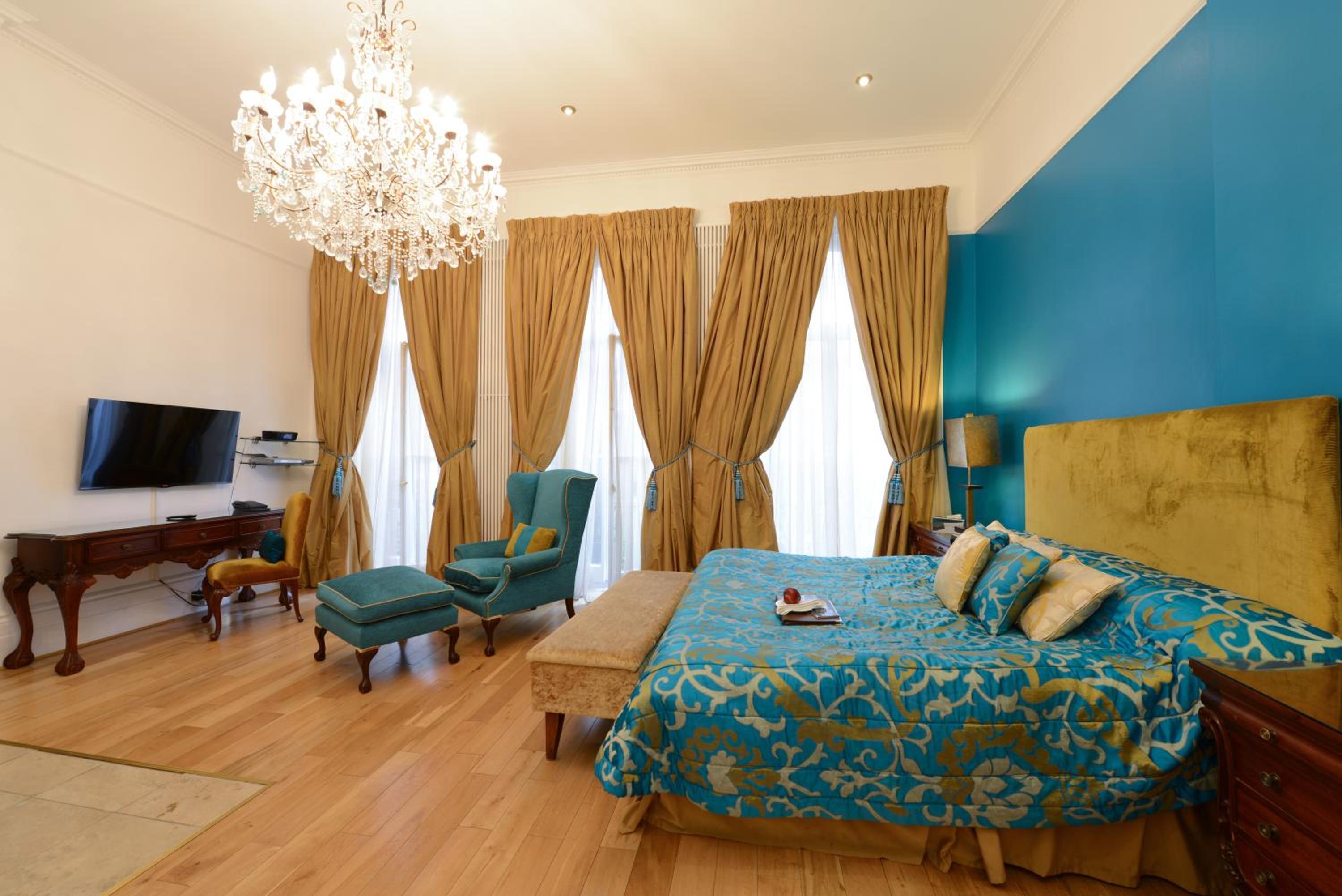 King Suite with Balcony