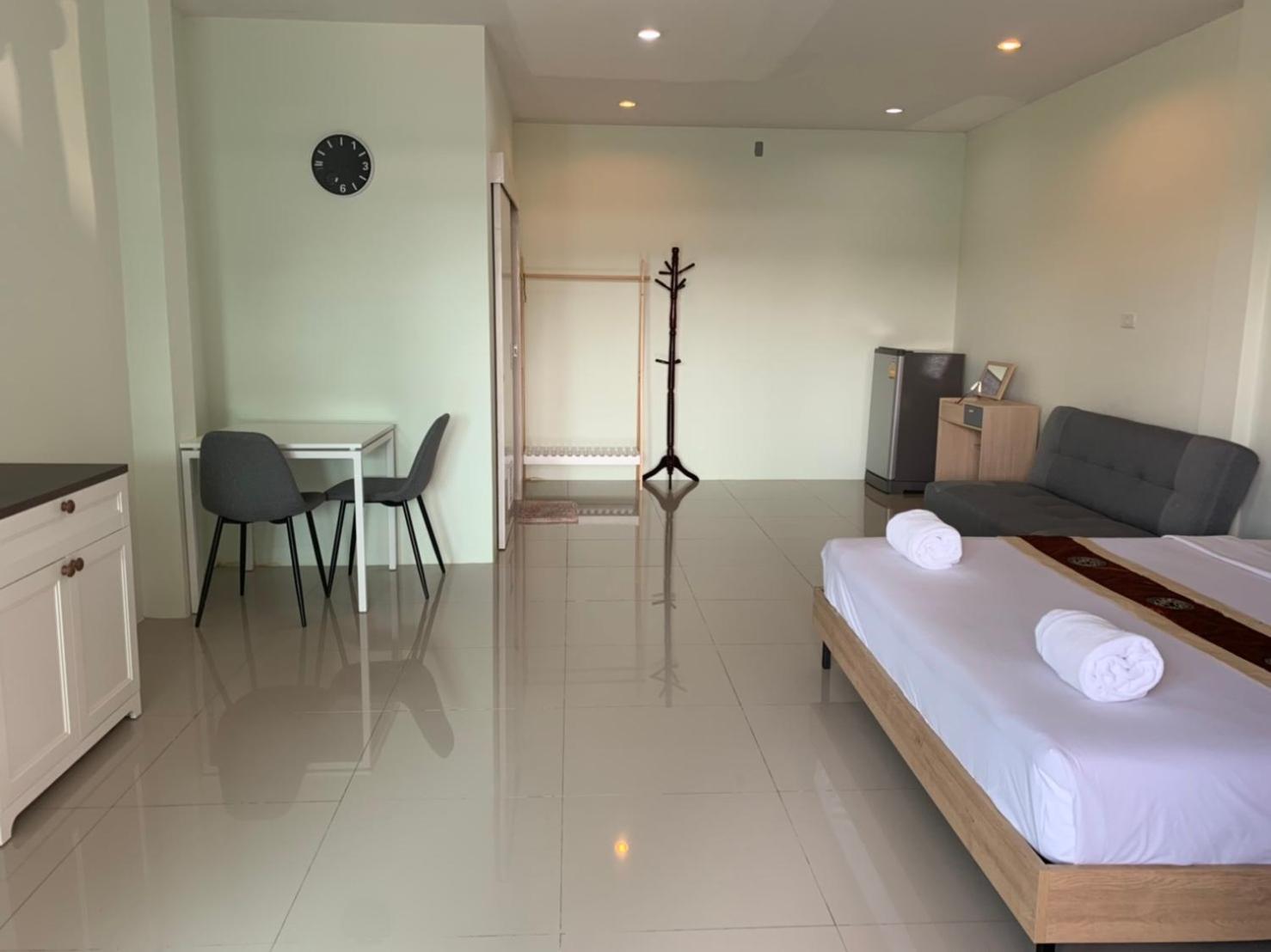 Budget Double Room photo 3