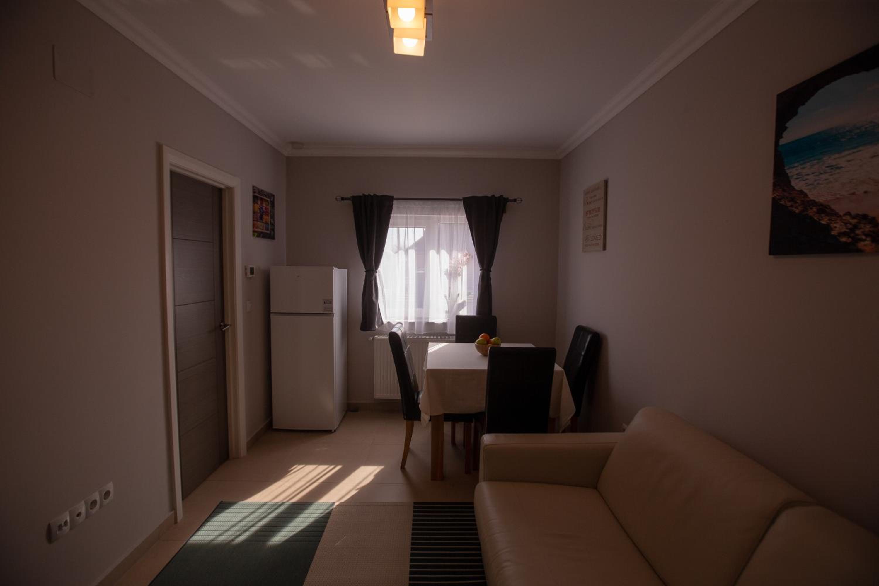 Apartment - Photo 16
