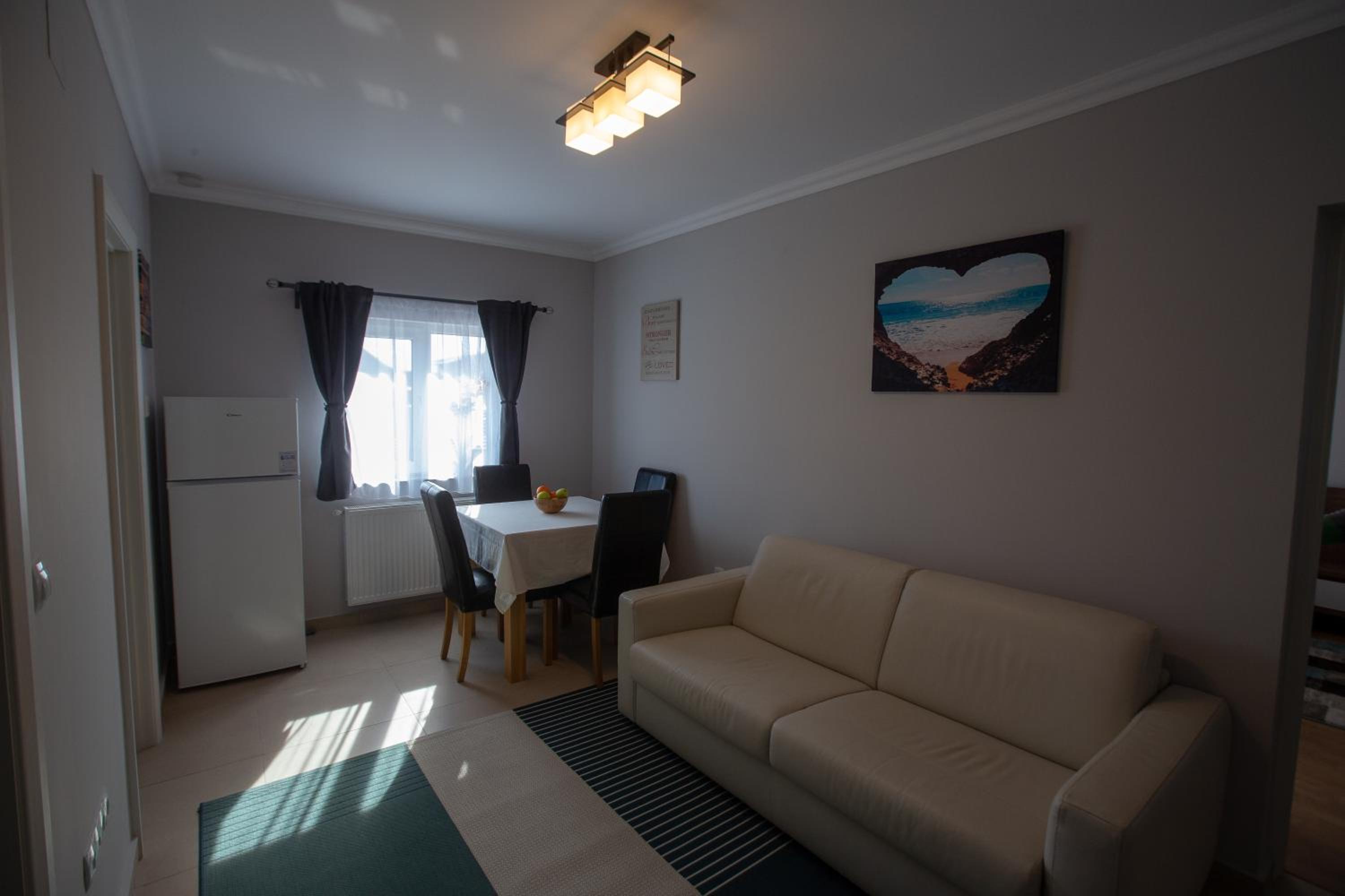 Apartment - Photo 10