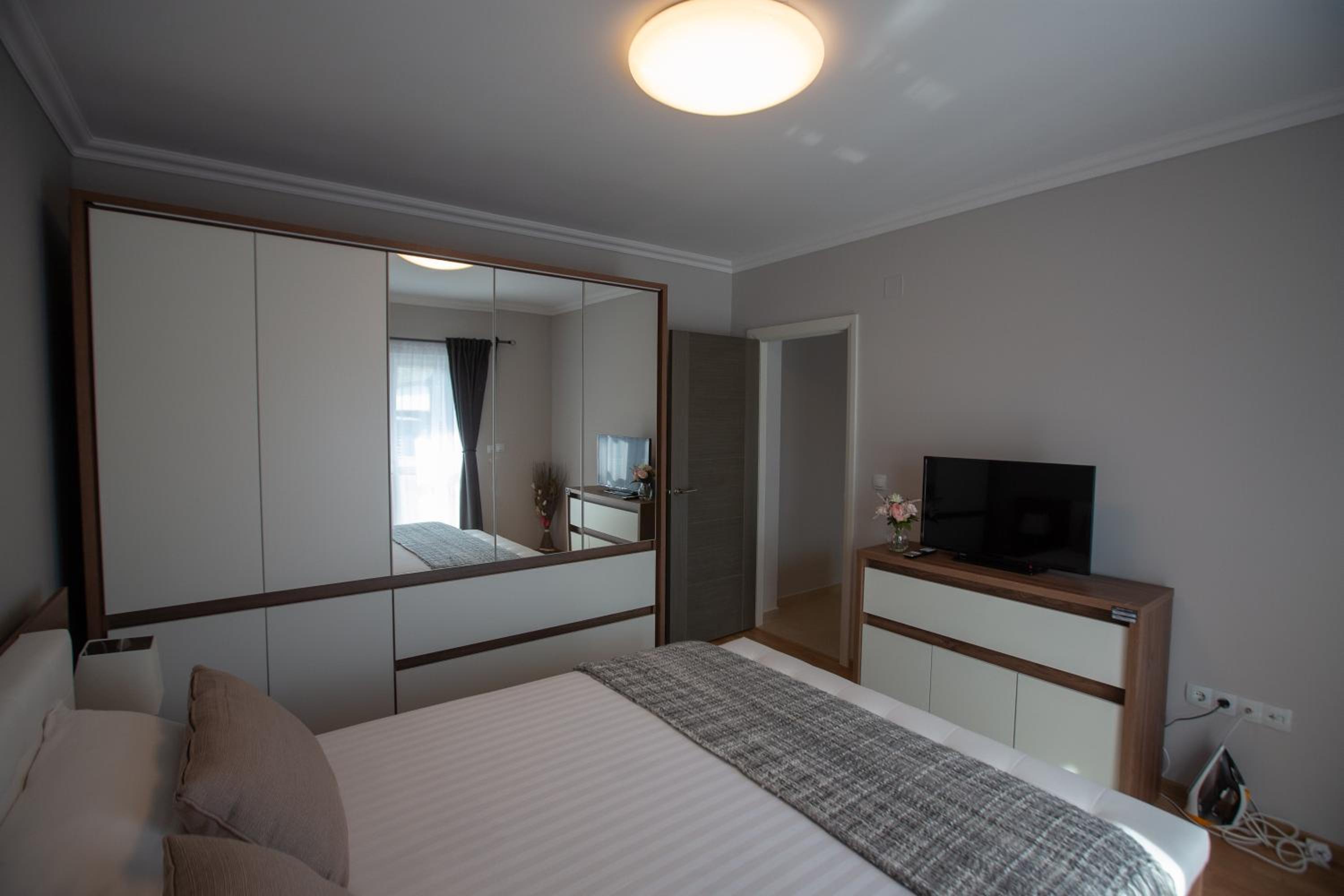 Apartment - Photo 14