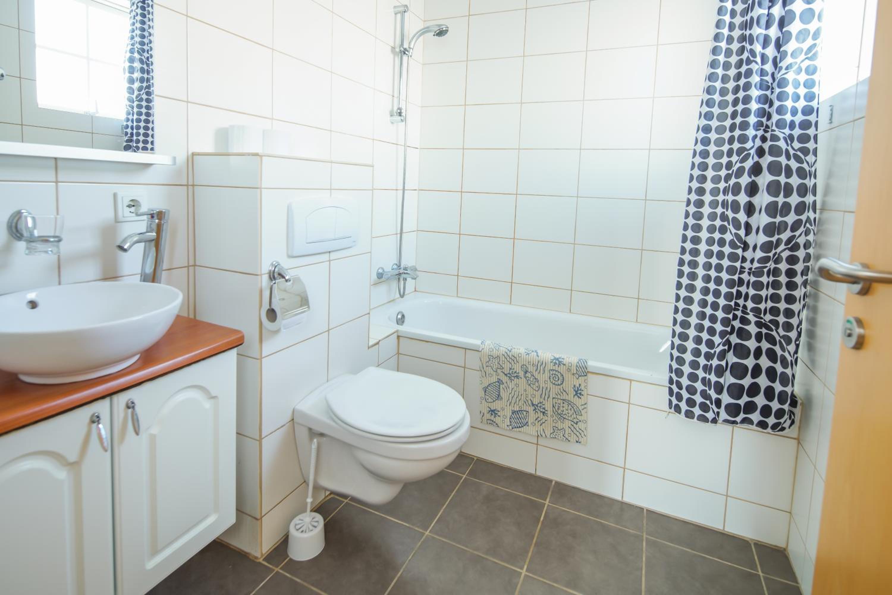 Standard Triple Room - Photo 5